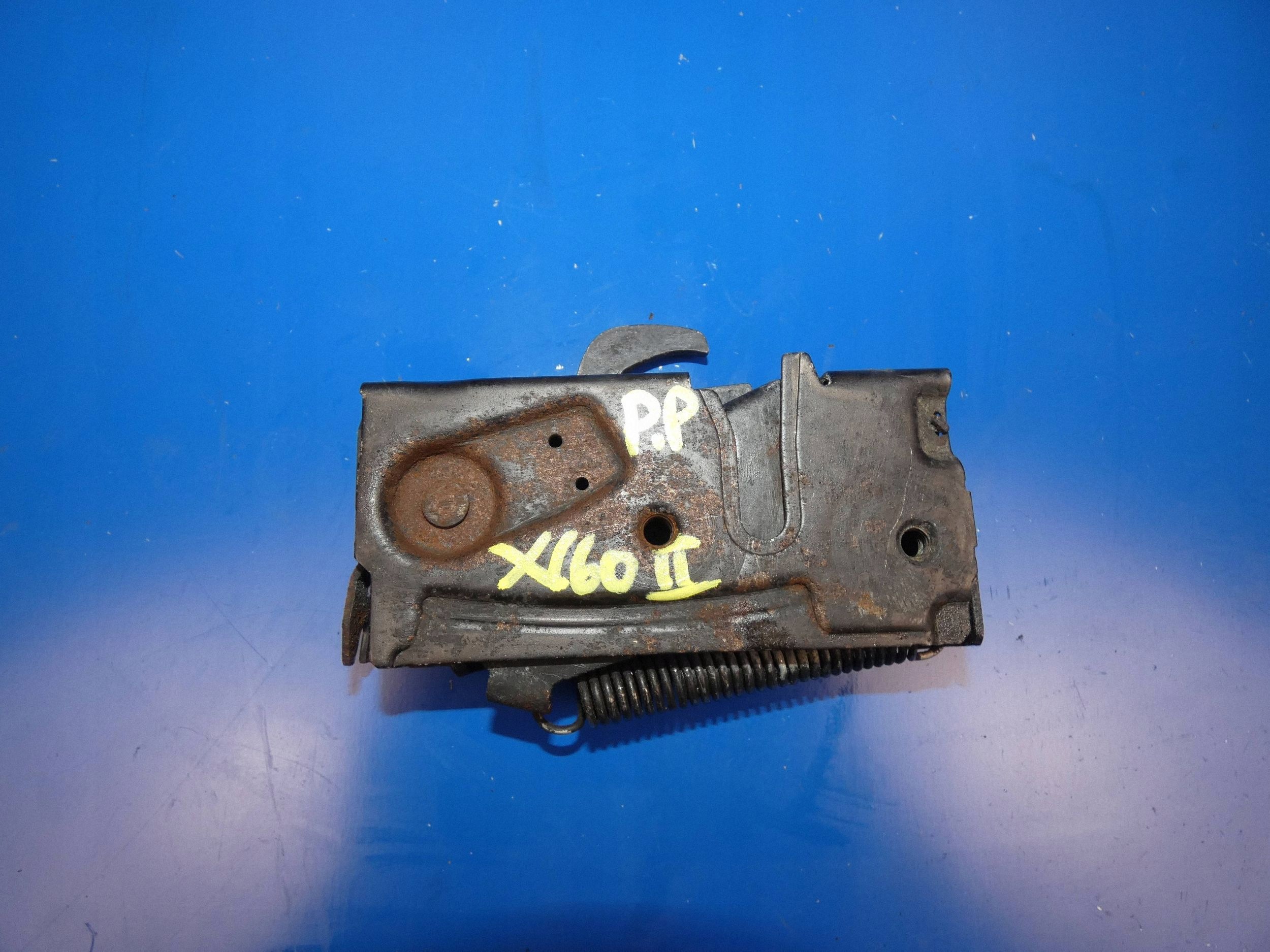 VOLVO XC60 II 17- XC90 II V90 S90 bonnet latch lock right front front
