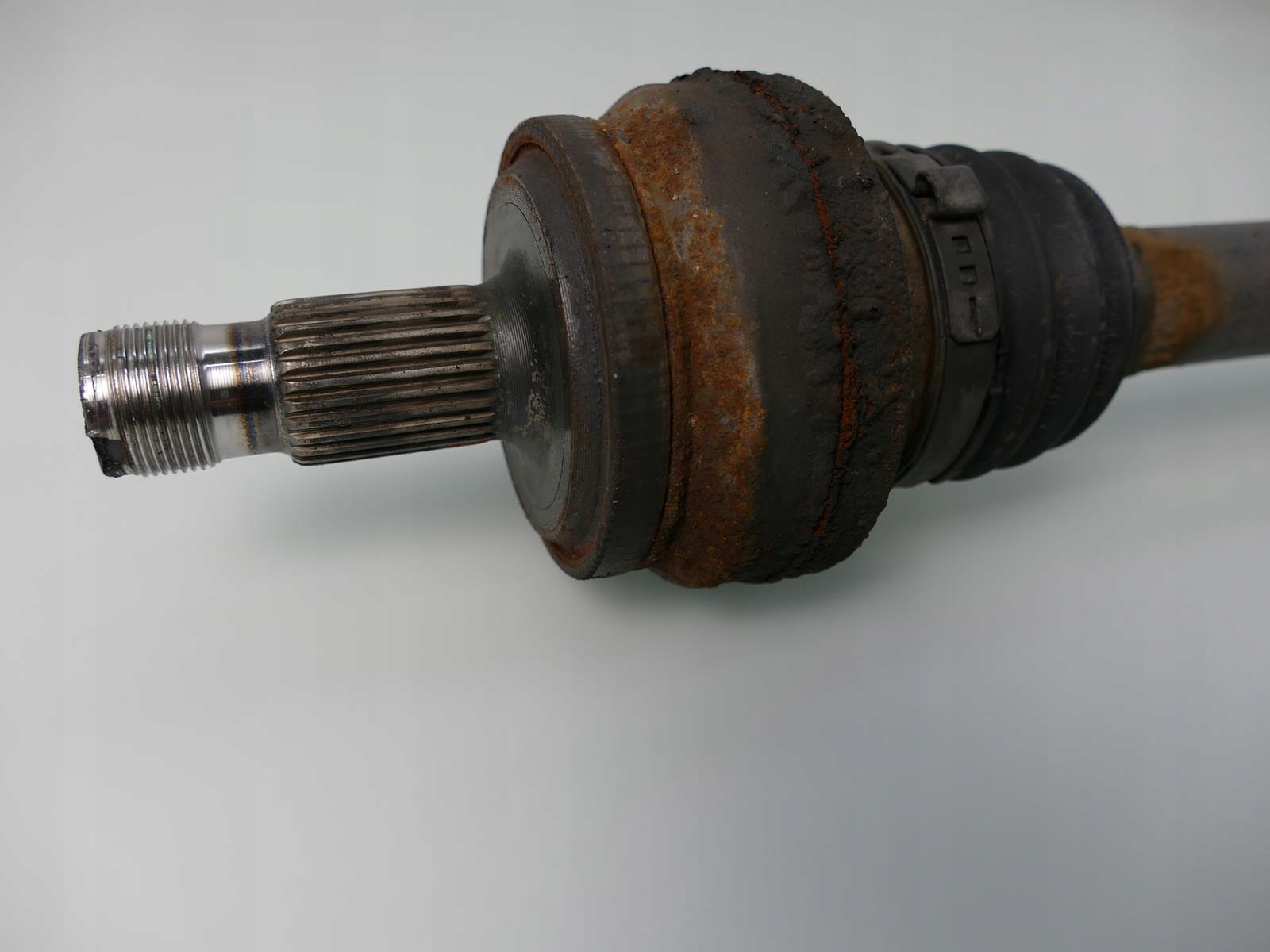 MERCEDES C W204 1.8 CGI semi-axis right rear part right