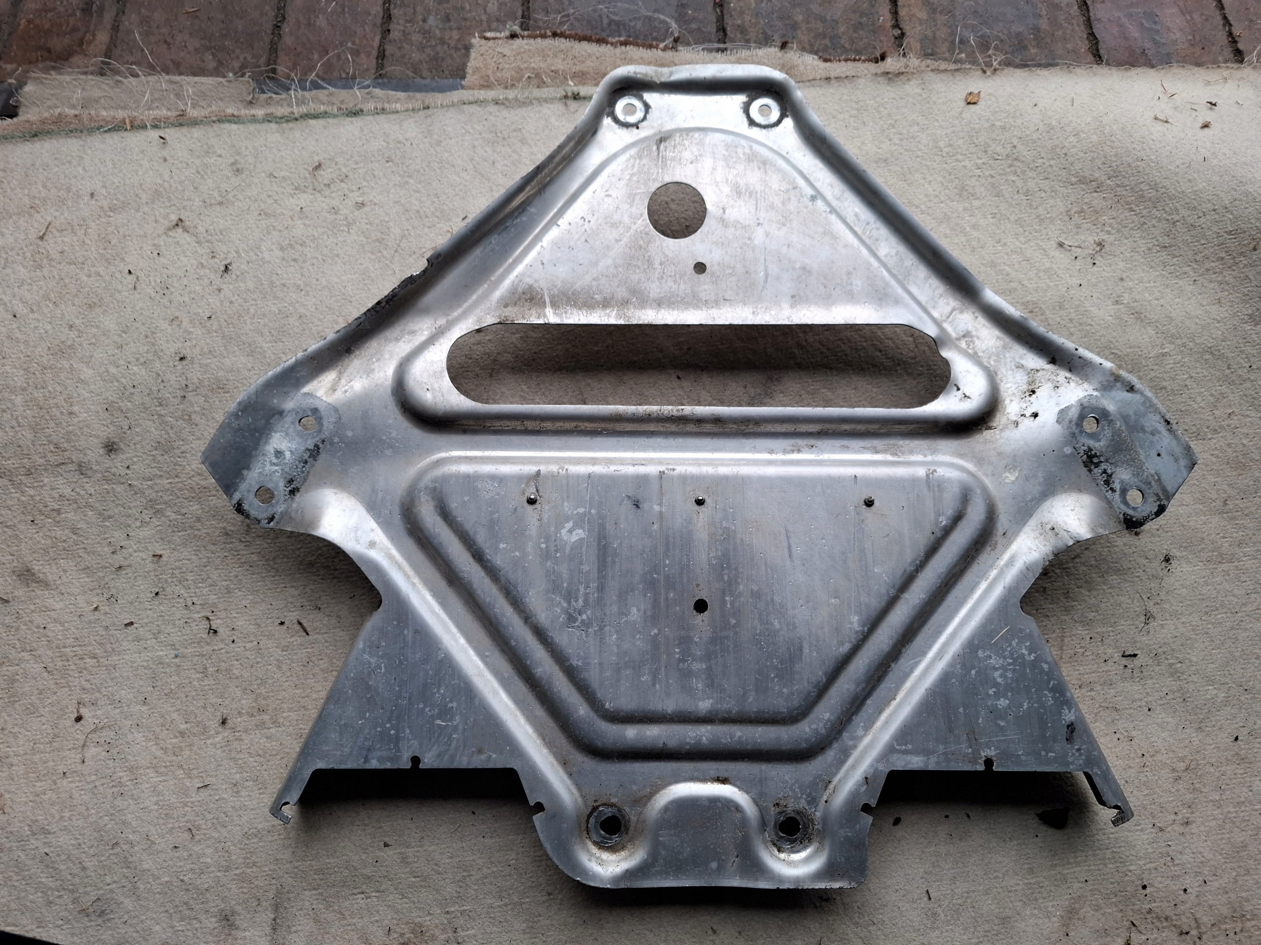 Porsche Boxster 986 2001 cover lower of the engine