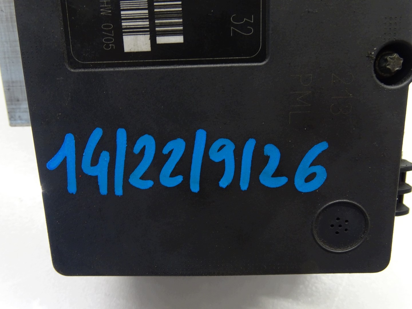 pump control unit ABS MERCEDES ML W164 W251 A2515453932 A2514311312