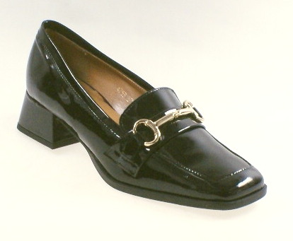 Sagan 4753 polobotka černá vel 37