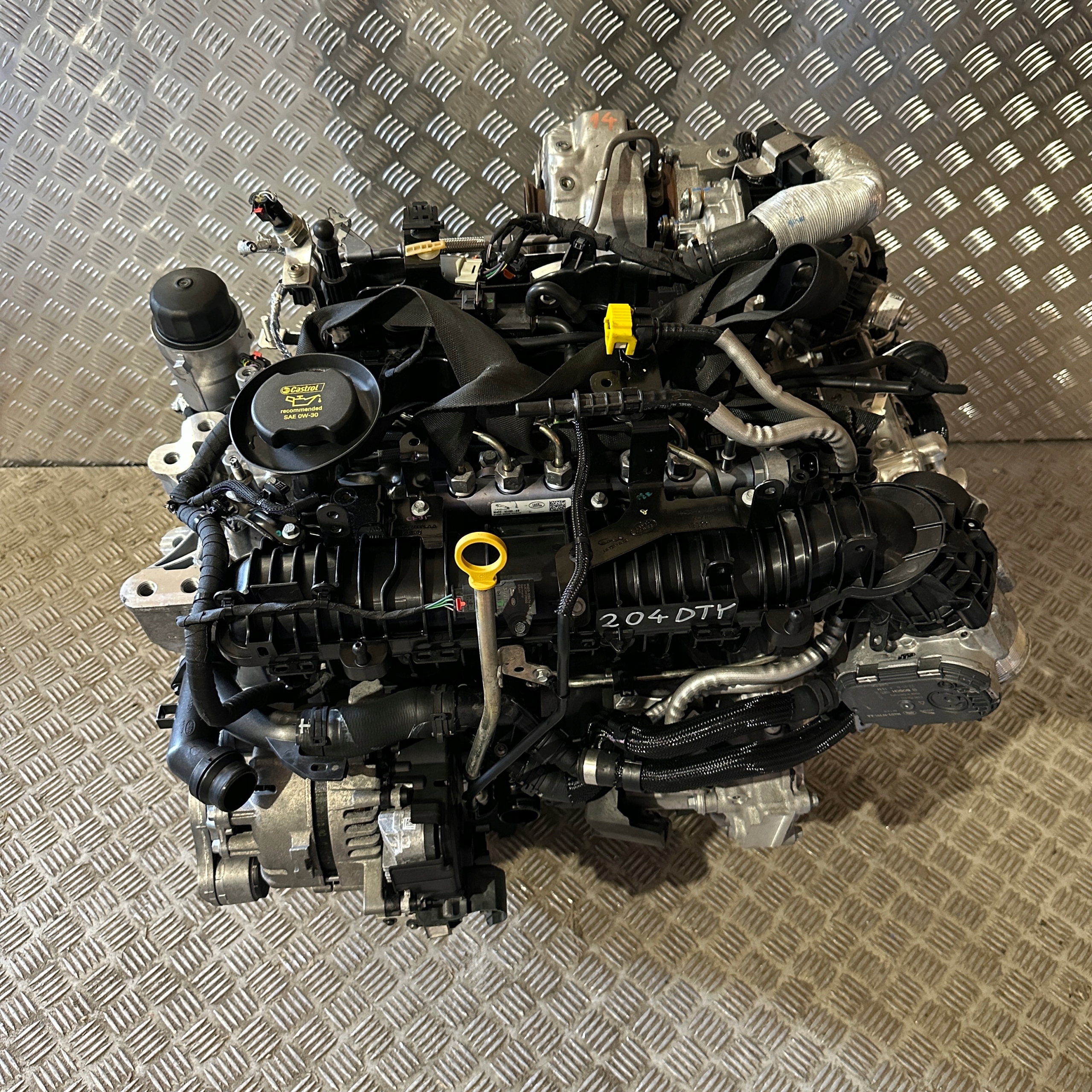 engine MOTOR complete 204DTY JAGUAR E-PACE LAND ROVER DISCOVERY 2.0D 2023R