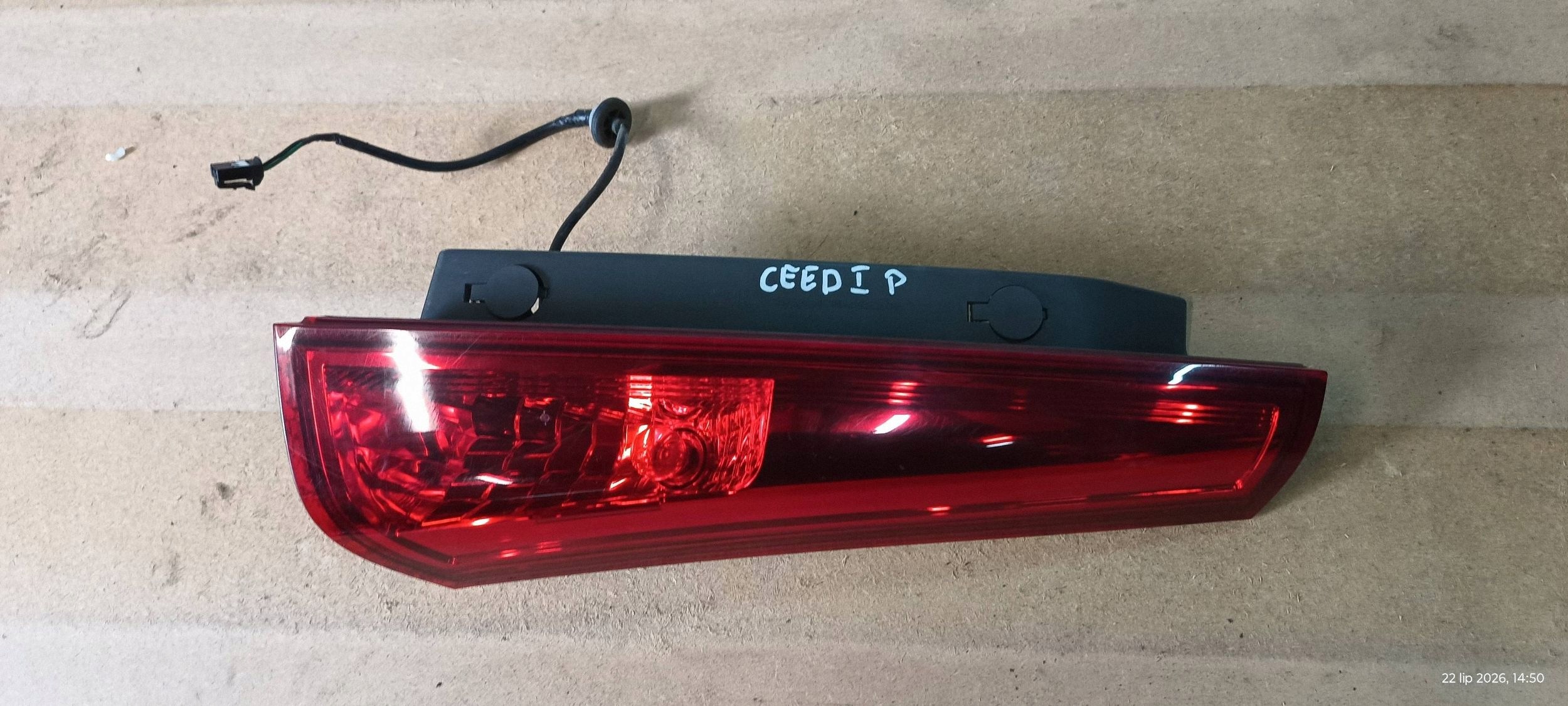 KIA CEED and KOMBI light rear part right upper 92404-1H3 06-09R