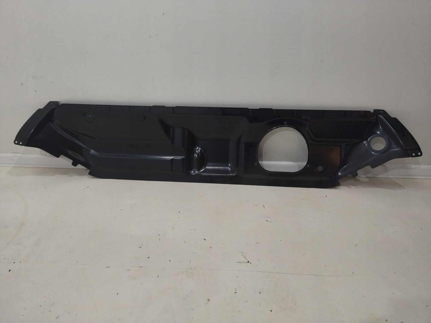 4M0803093F PŁYTA PODŁOGOWA POSZYCIE AUDI Q7 4M 2015-2019r Typ samochodu Samochody osobowe