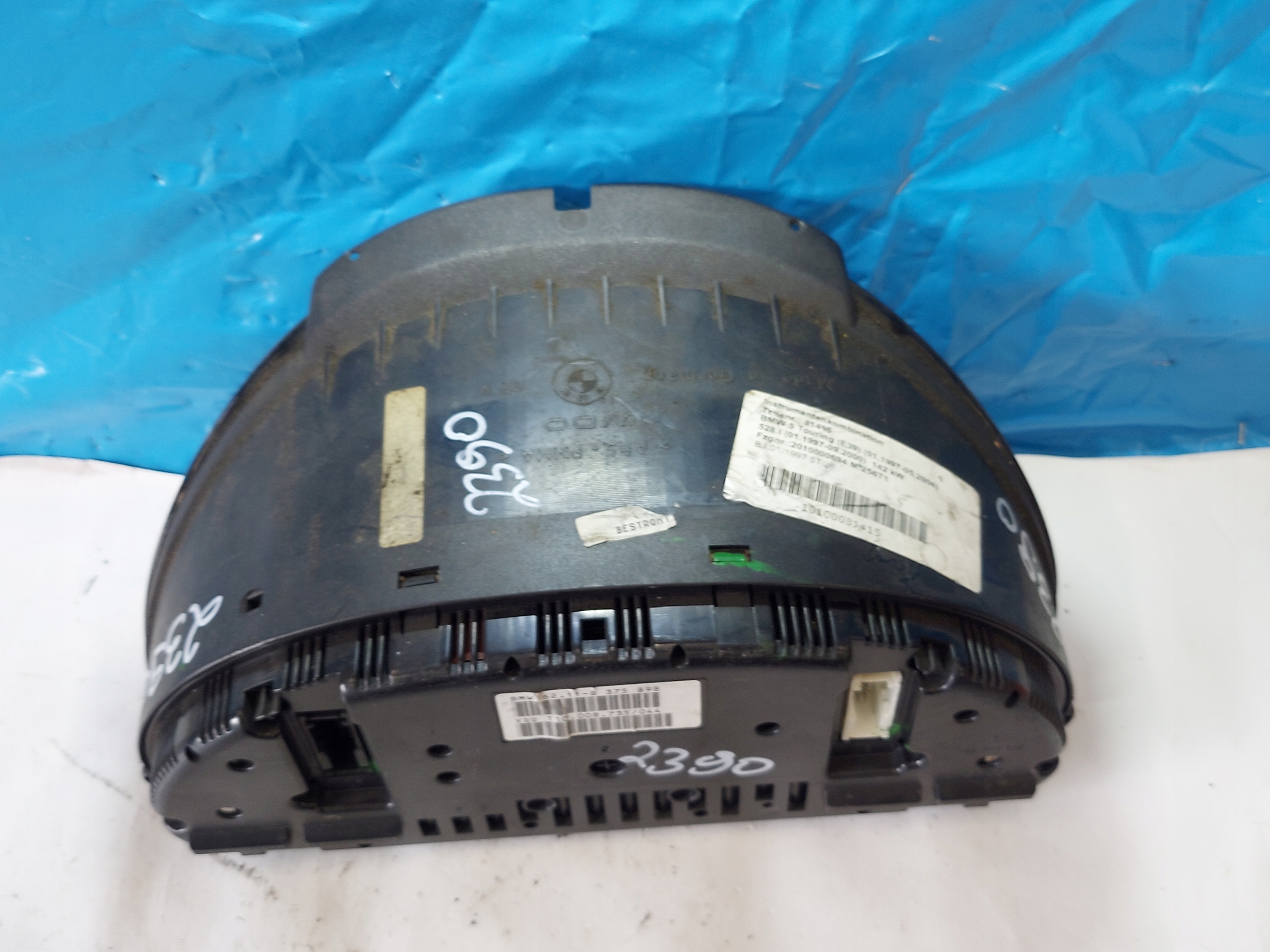 dials clock BMW E39 TDS 62118375898
