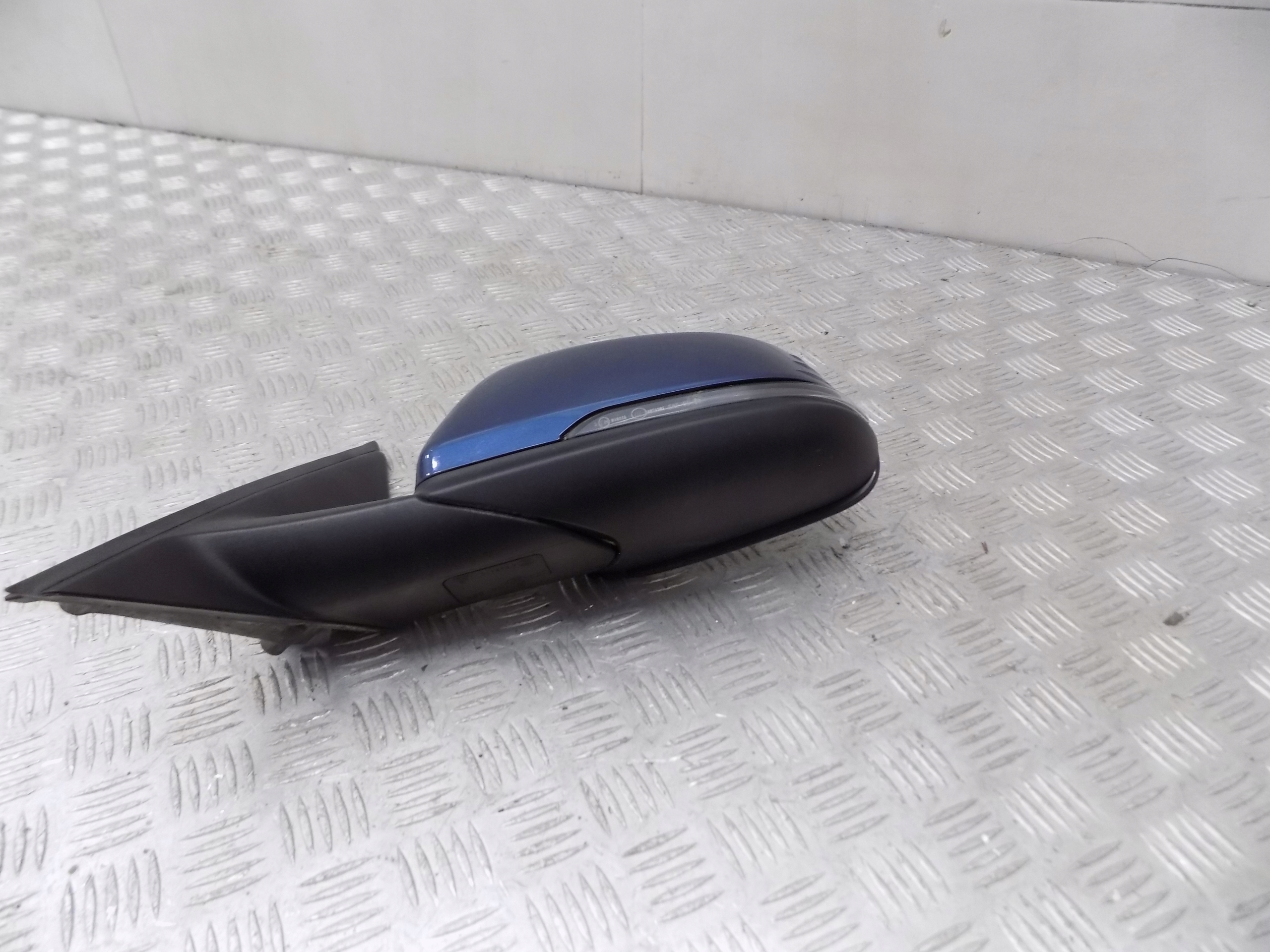 BMW F40 mirror right C1M 6PIN