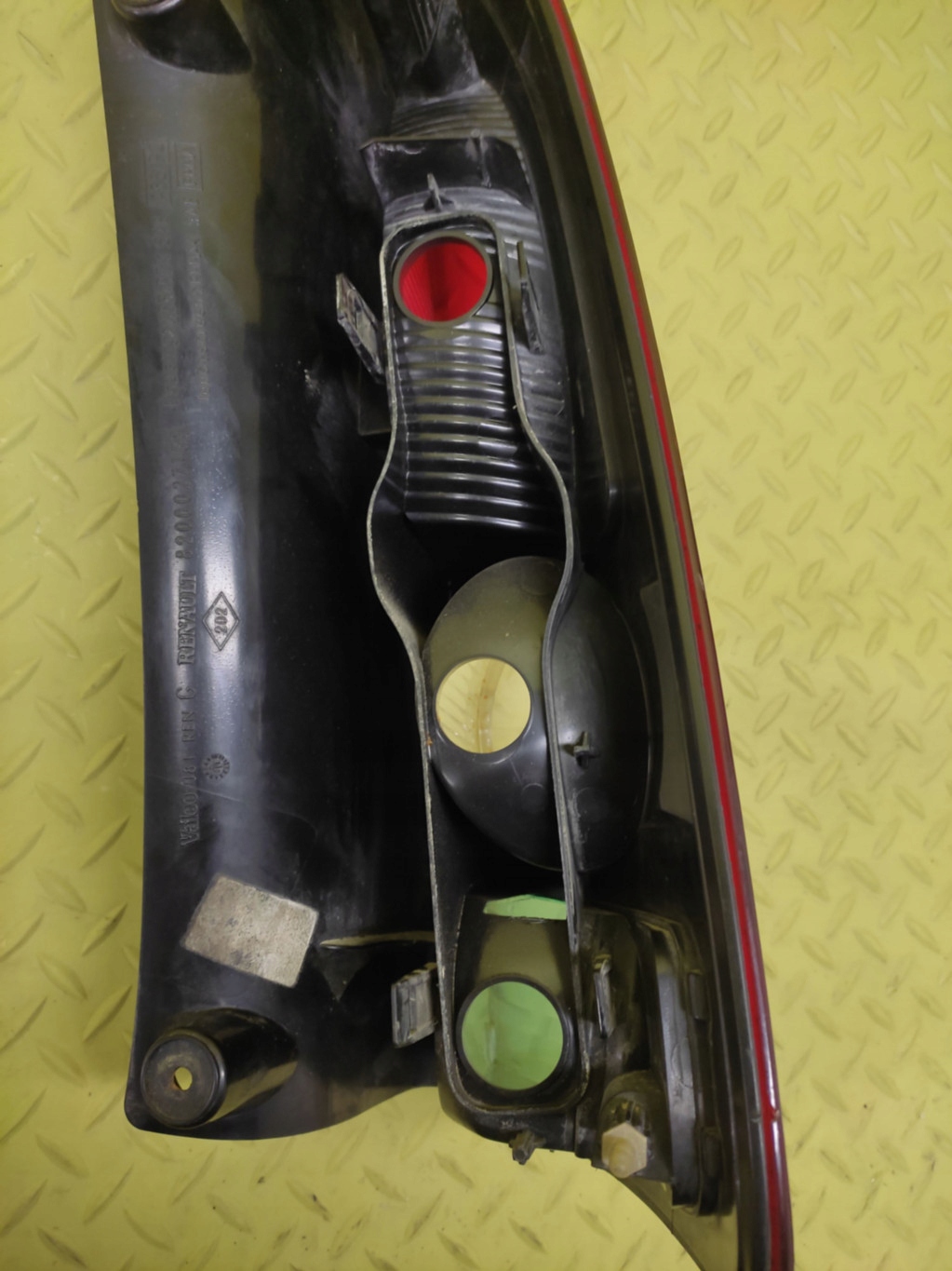 RENAULT ESPACE IV light left rear part 8200027153