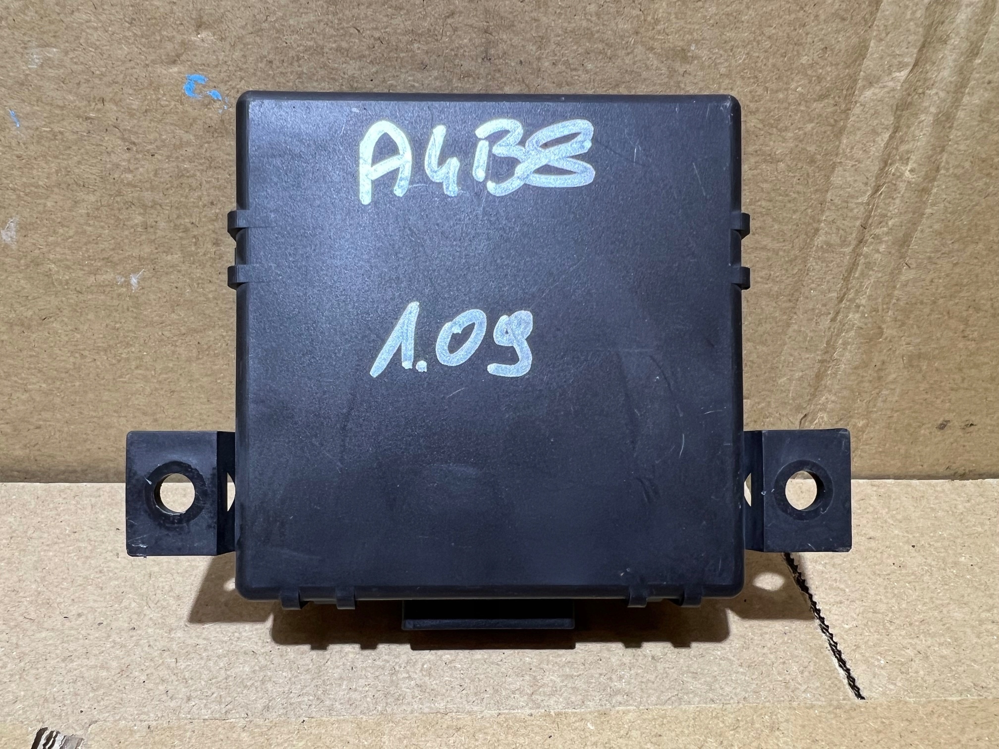 AUDI A4 B8 A5 8T Q5 8R modul Bedienteil GATEWAY 8R0907468A