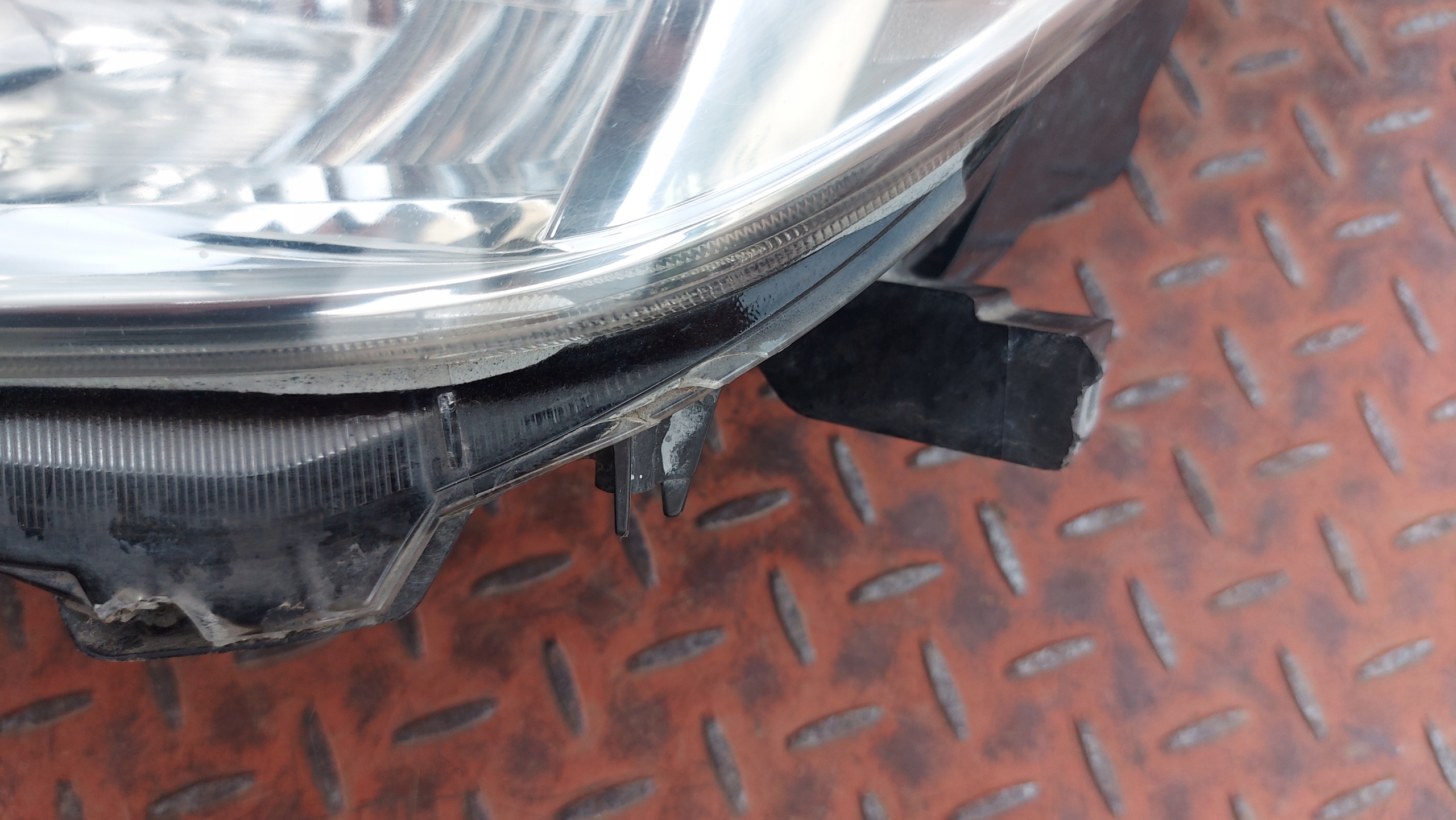 REFLEKTOR light left left front TOYOTA LAND CRUISER J200 07