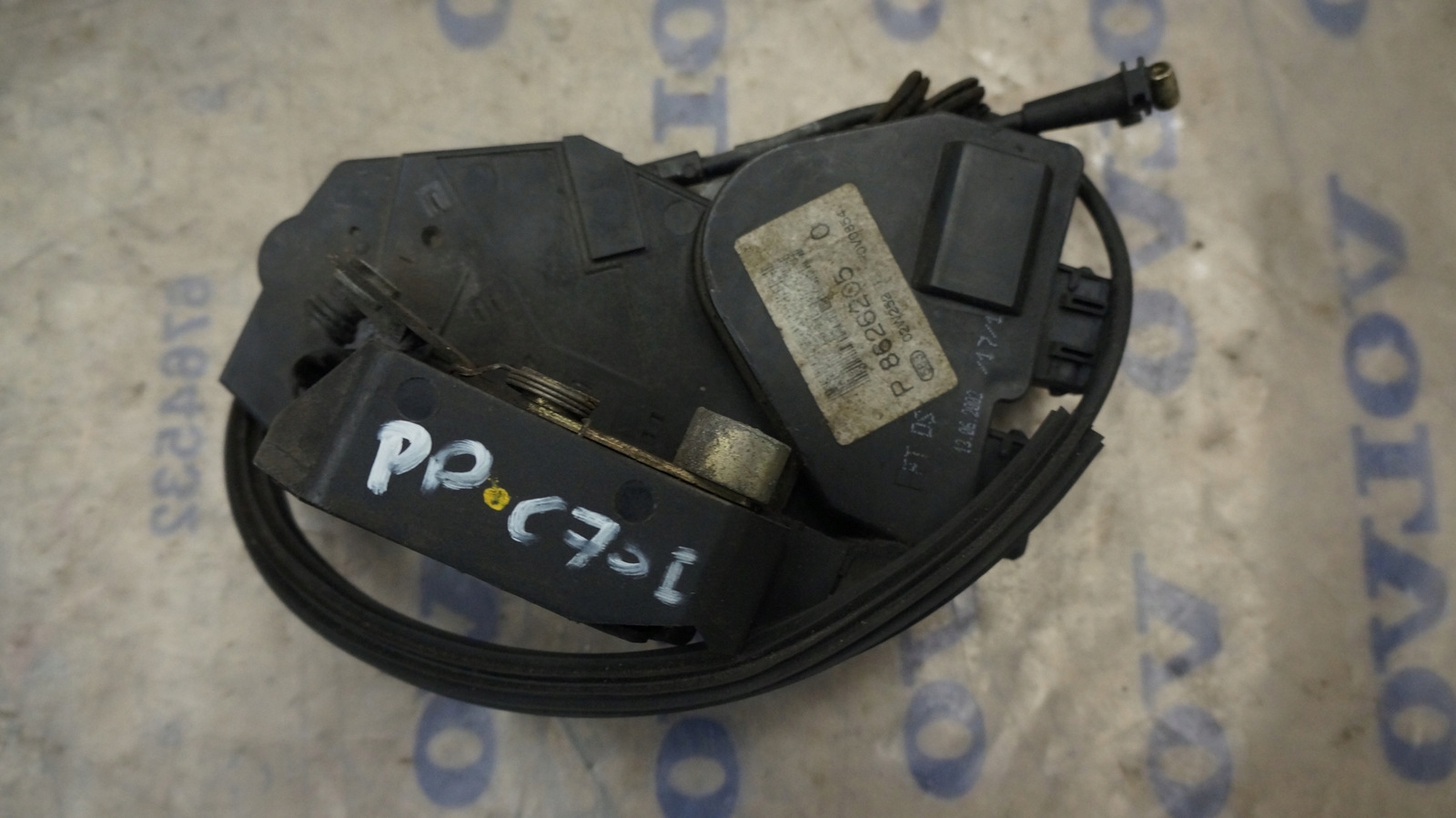 Замок передней правой двери VOLVO V70 S70 C70