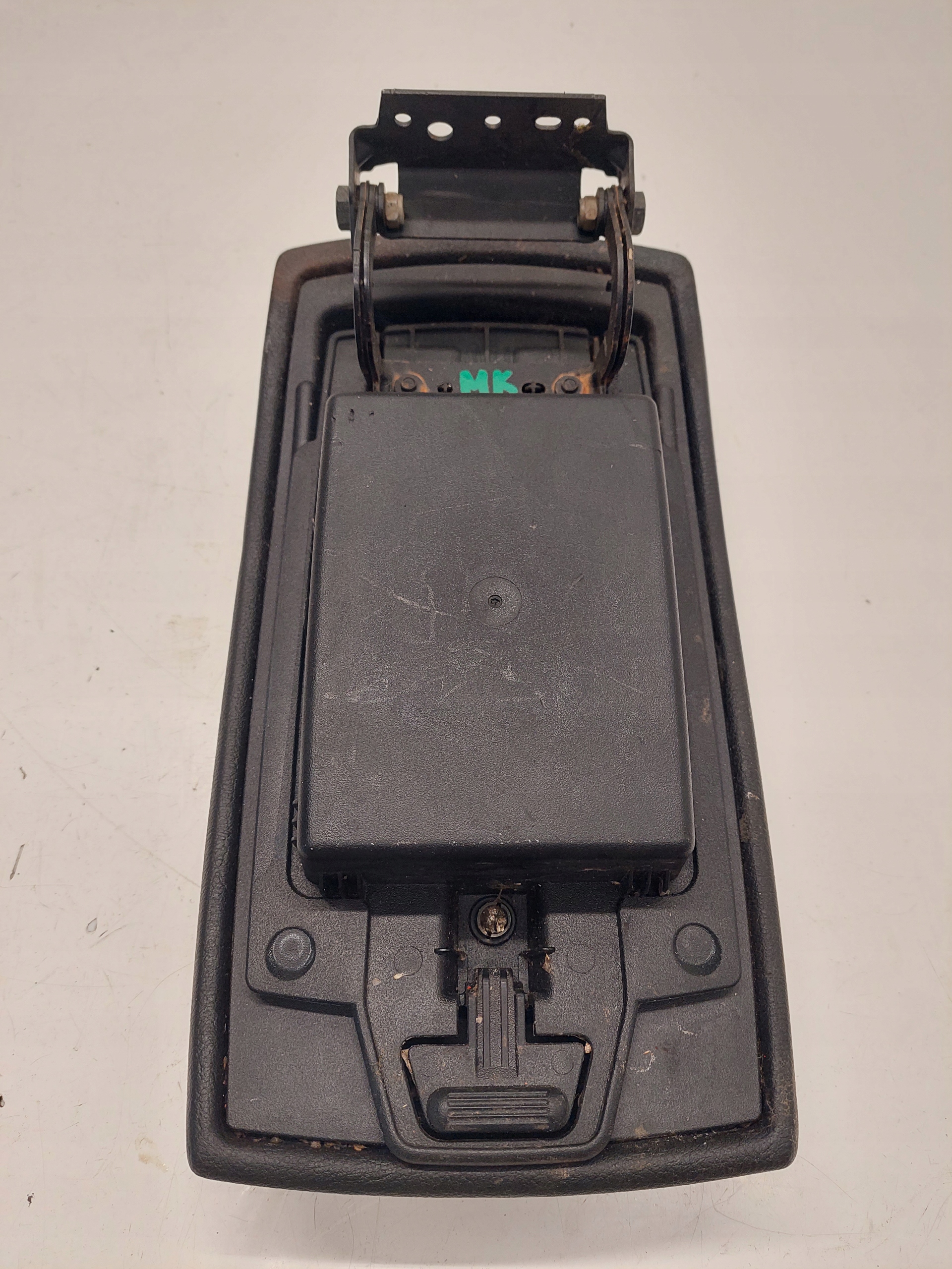 подлокотник FORD S-MAX 6M21-R044C82-A