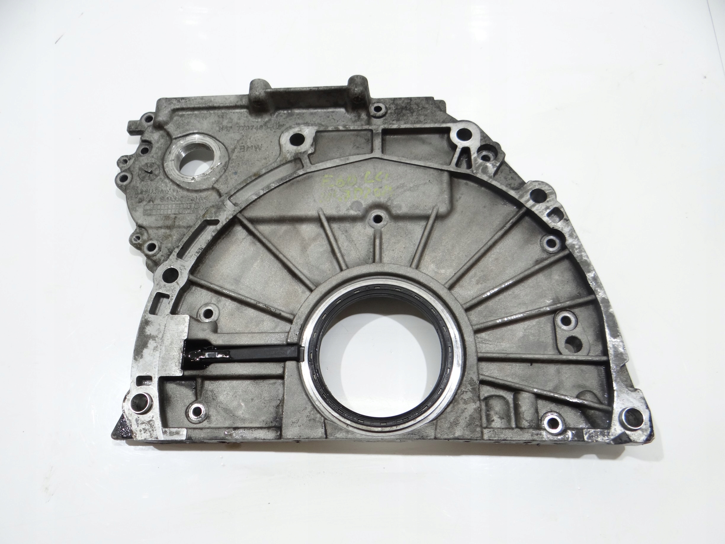 Couvercle carter distribution BMW E60 E61 N47D20A 7797488