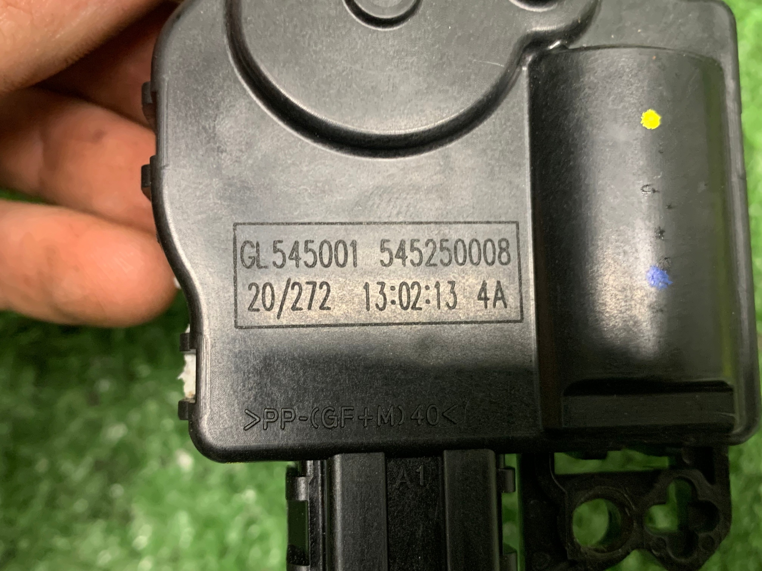 Chrysler 300C motor dvířka topení 3.0 V6 545250008