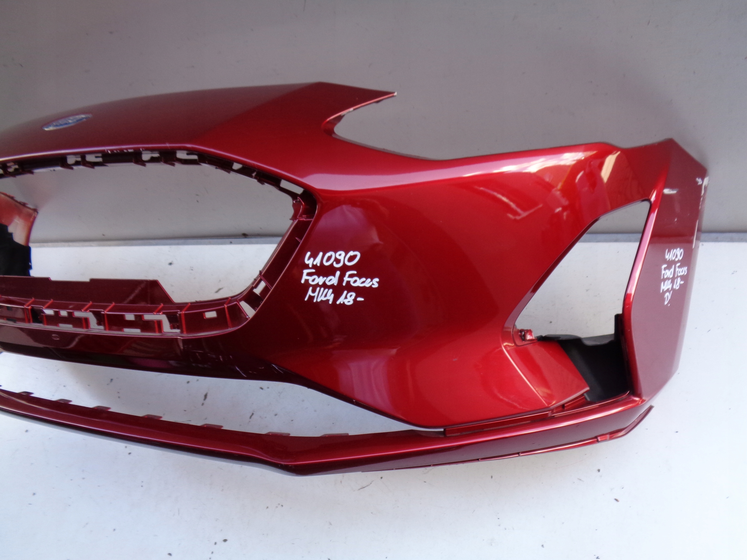 PARAURTI ANTERIORE FORD FOCUS MK4 18- NR 41090