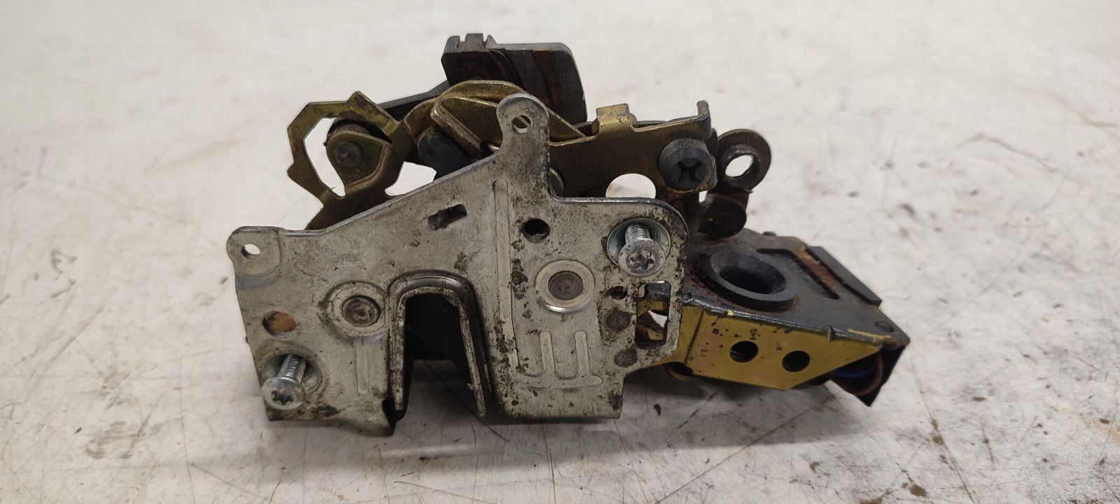 lock door front front left Mercedes W140 3,2