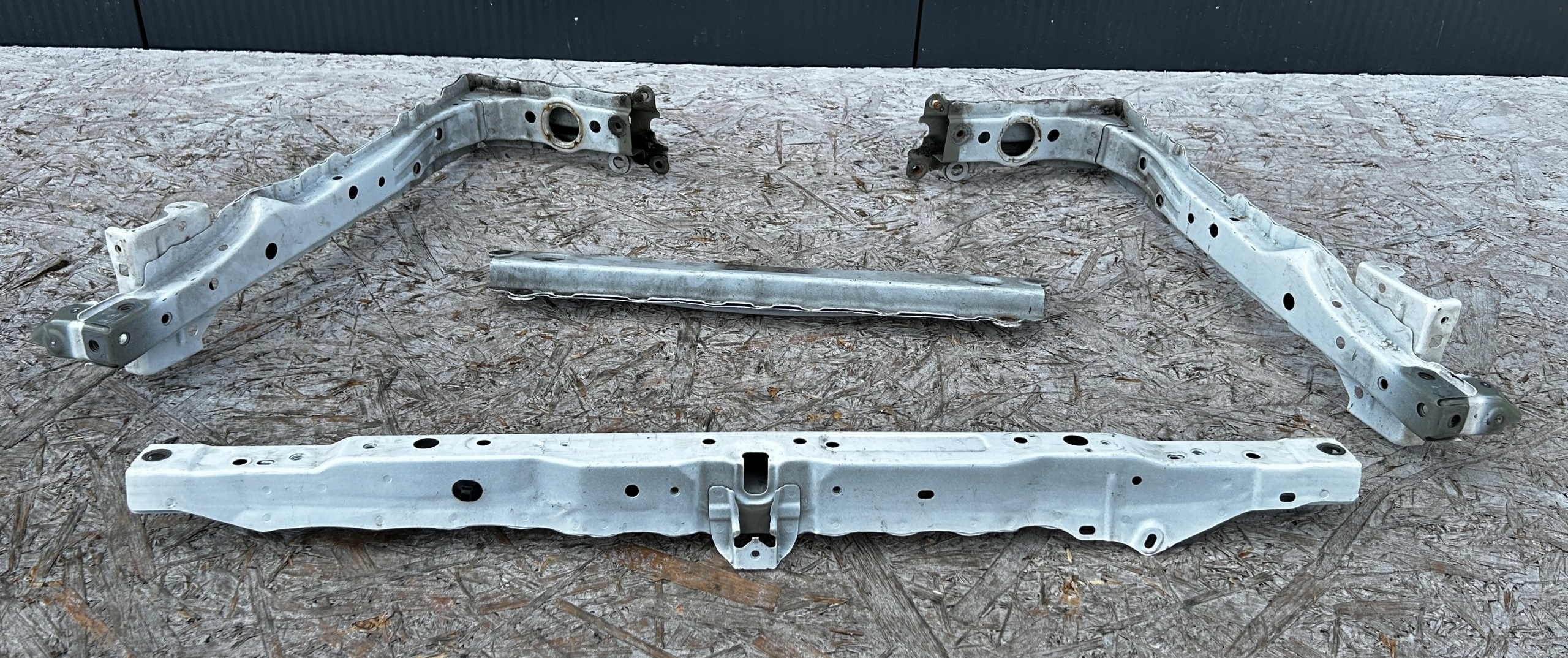 support panel for radiators pillar iron frame TOYOTA RAV4 IV
