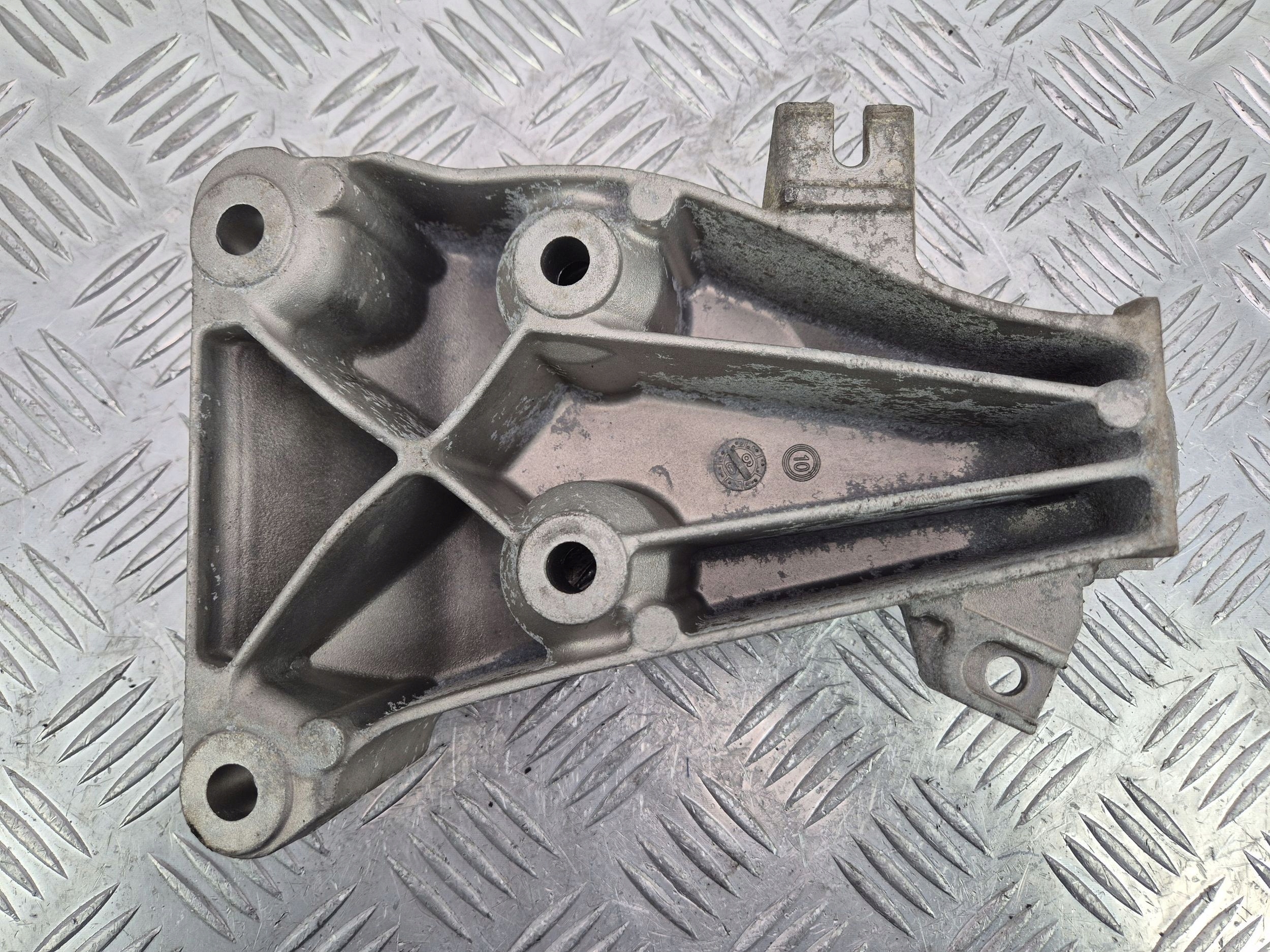 console engine mount left BMW X1 E84 xDrive 28i N20 6785695