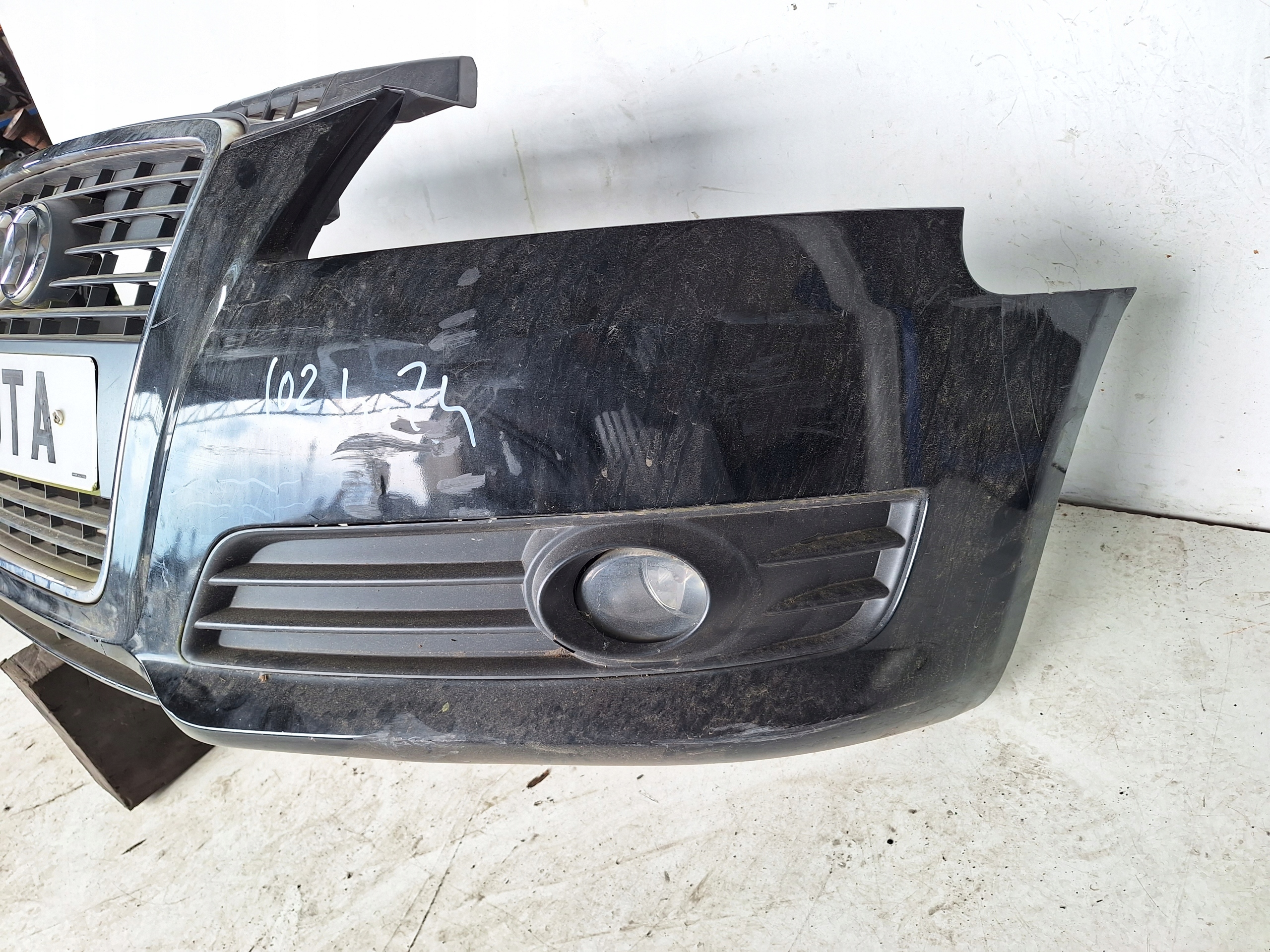 AUDI A3 LIFT 8P0 08-12 nárazník