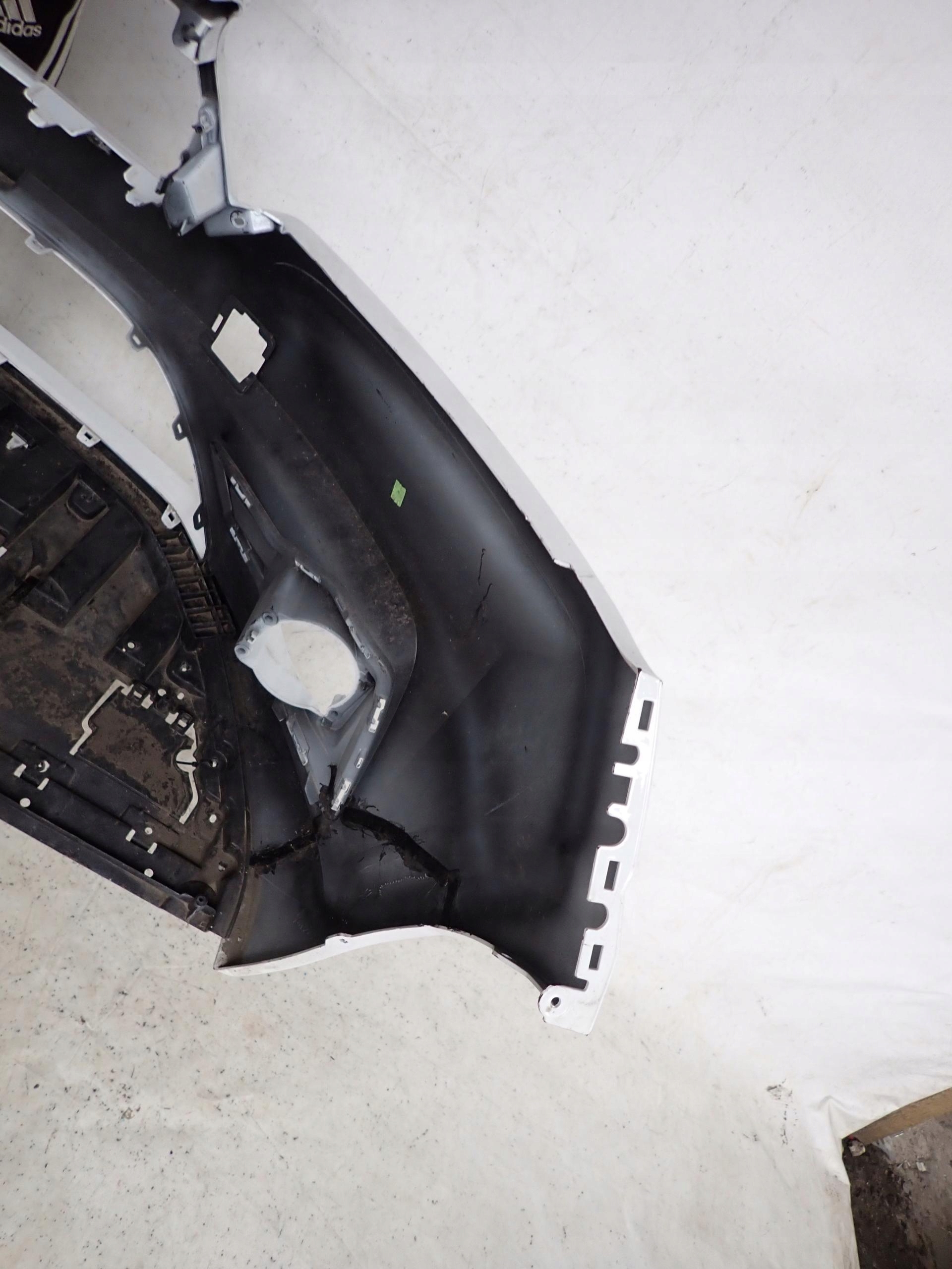 DACIA SANDERO III 20- bumper front front + cover 620228531R