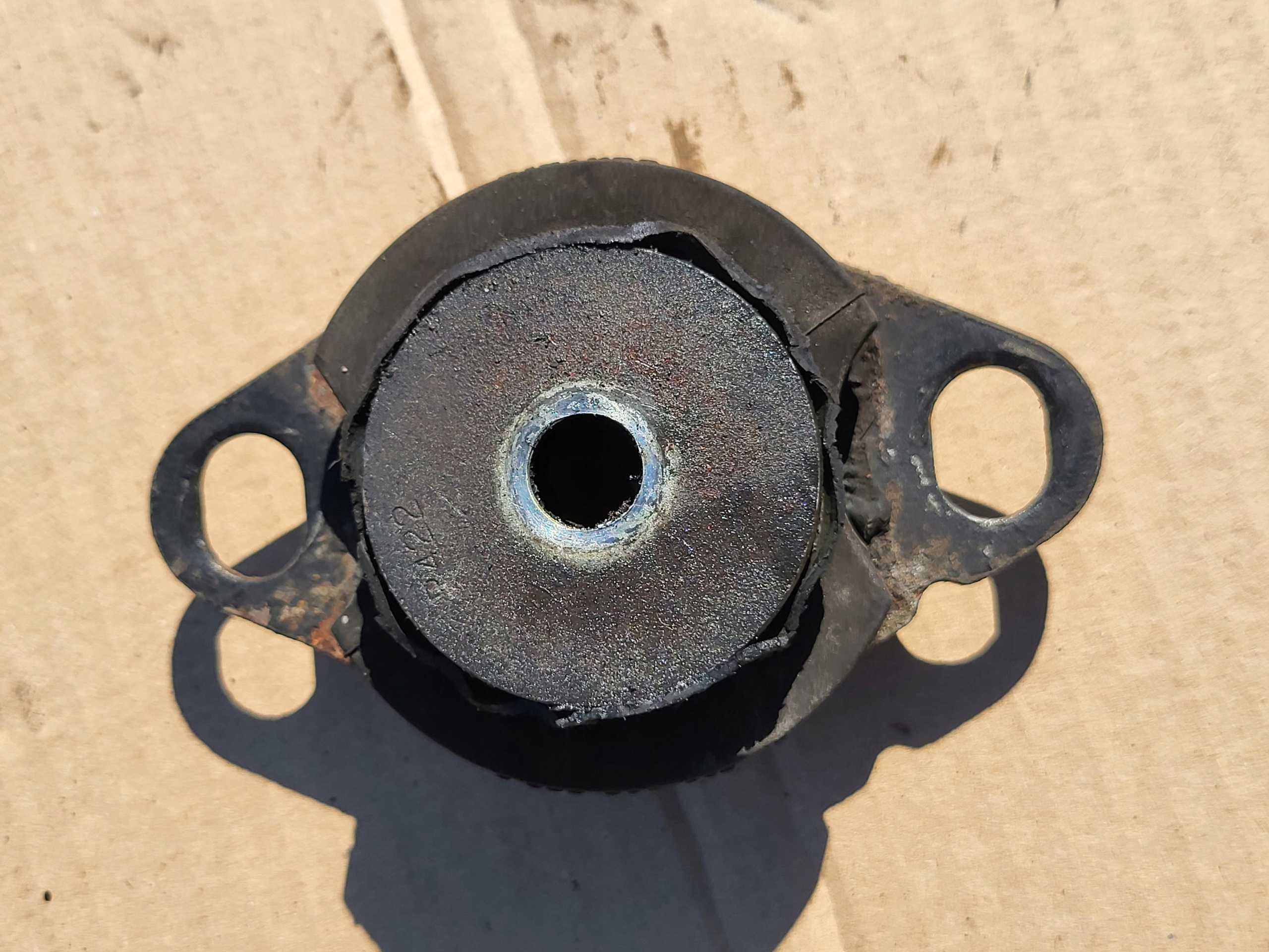 gearbox mounting RENAULT KANGOO and 1.5 DCI OE 8200089697D