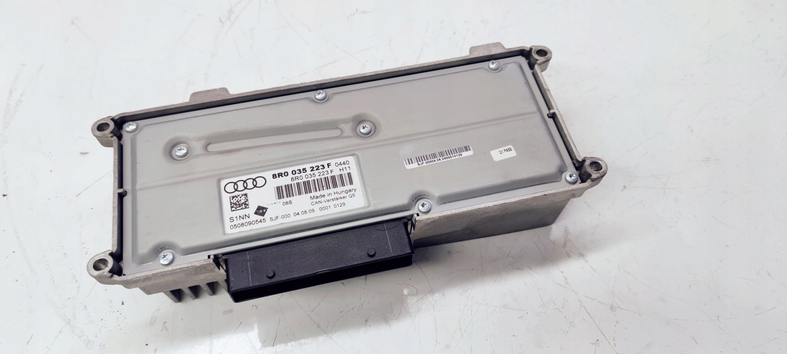 amplifier RADIA AUDIO AUDI A4 B8 A5 Q5 8R0035223F