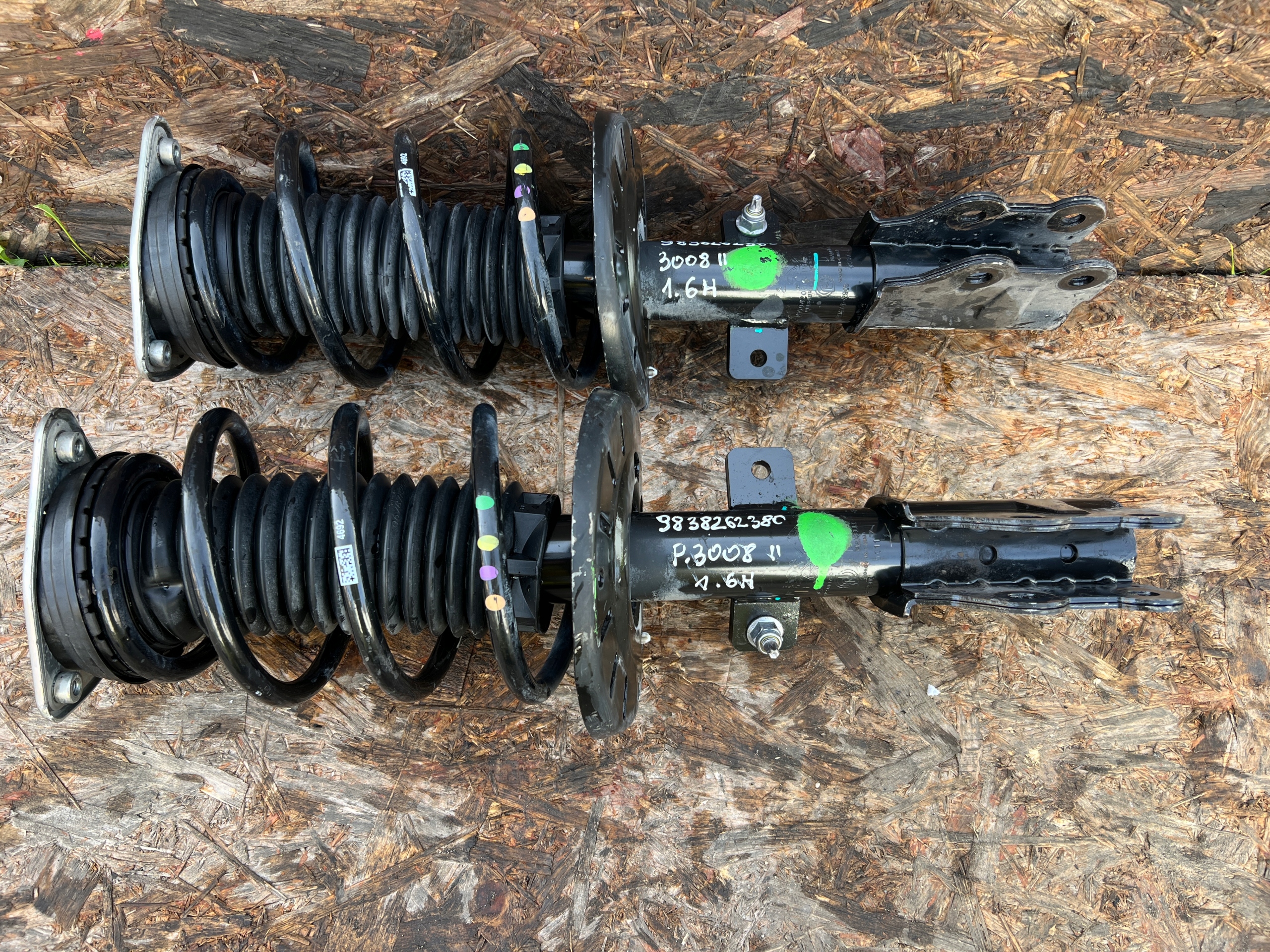 PEUGEOT 3008 II 1.6 HYBRYDA shock absorber right left