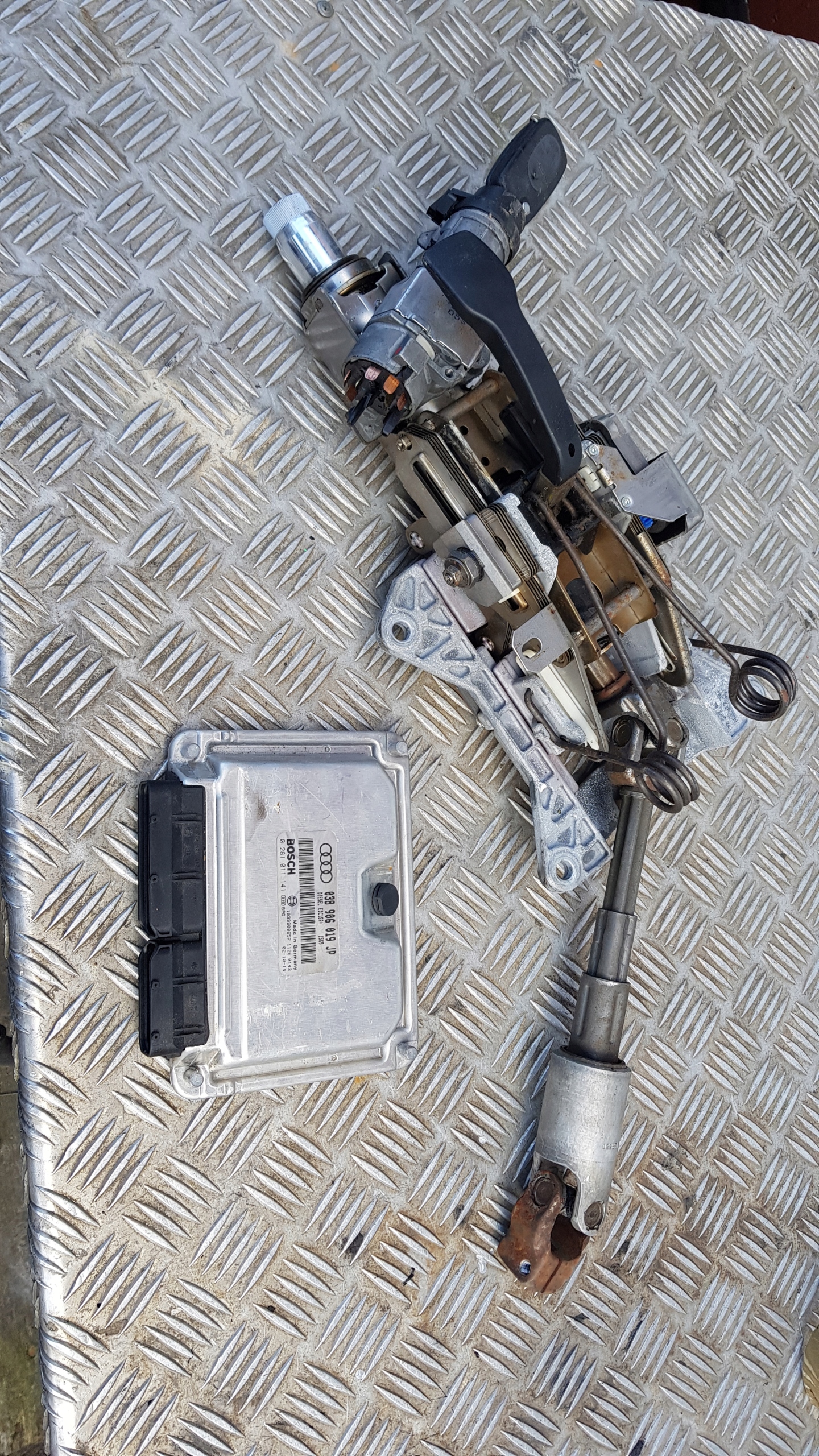 AUDI A4 B6 1.9 tdi computer ignition key 038906019JP