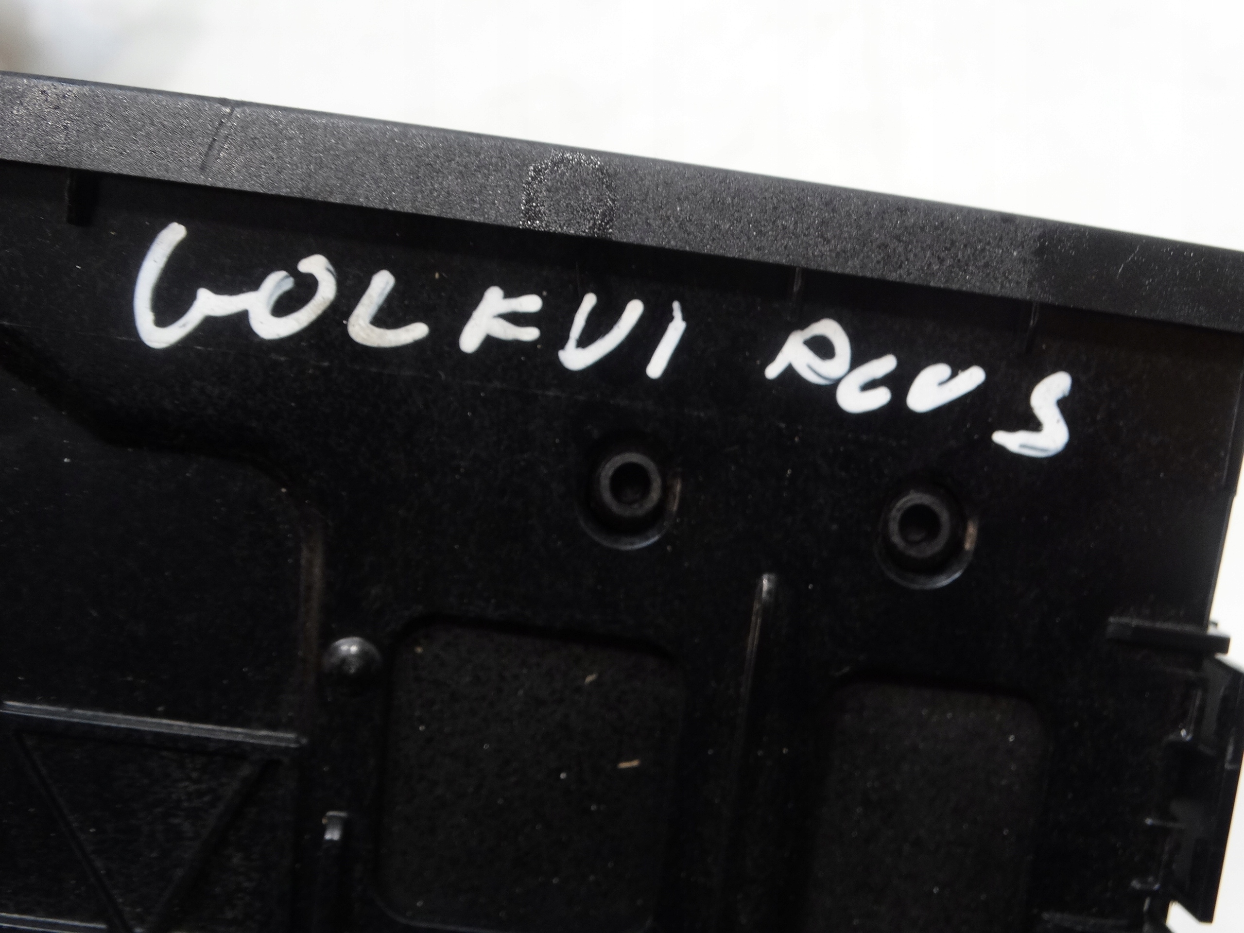 Handschuhfach Blende Abdeckung INTERFACE MEDIA-IN VOLKSWAGEN GOLF VI PLUS LIFT 5N0035341C