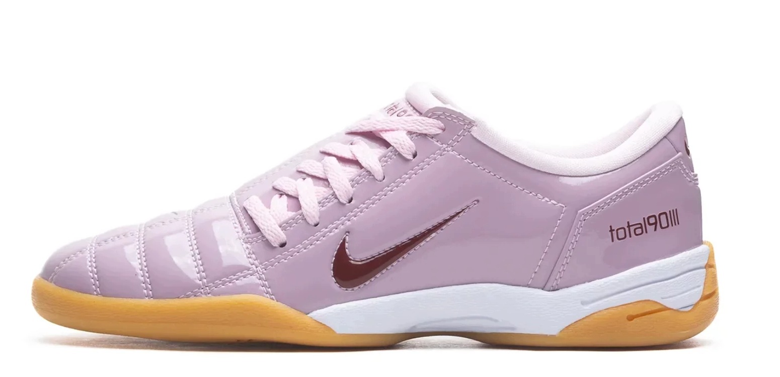 Halovky Sportovní boty na míč Nike Total 90 3 Sp II9792-600 vel.