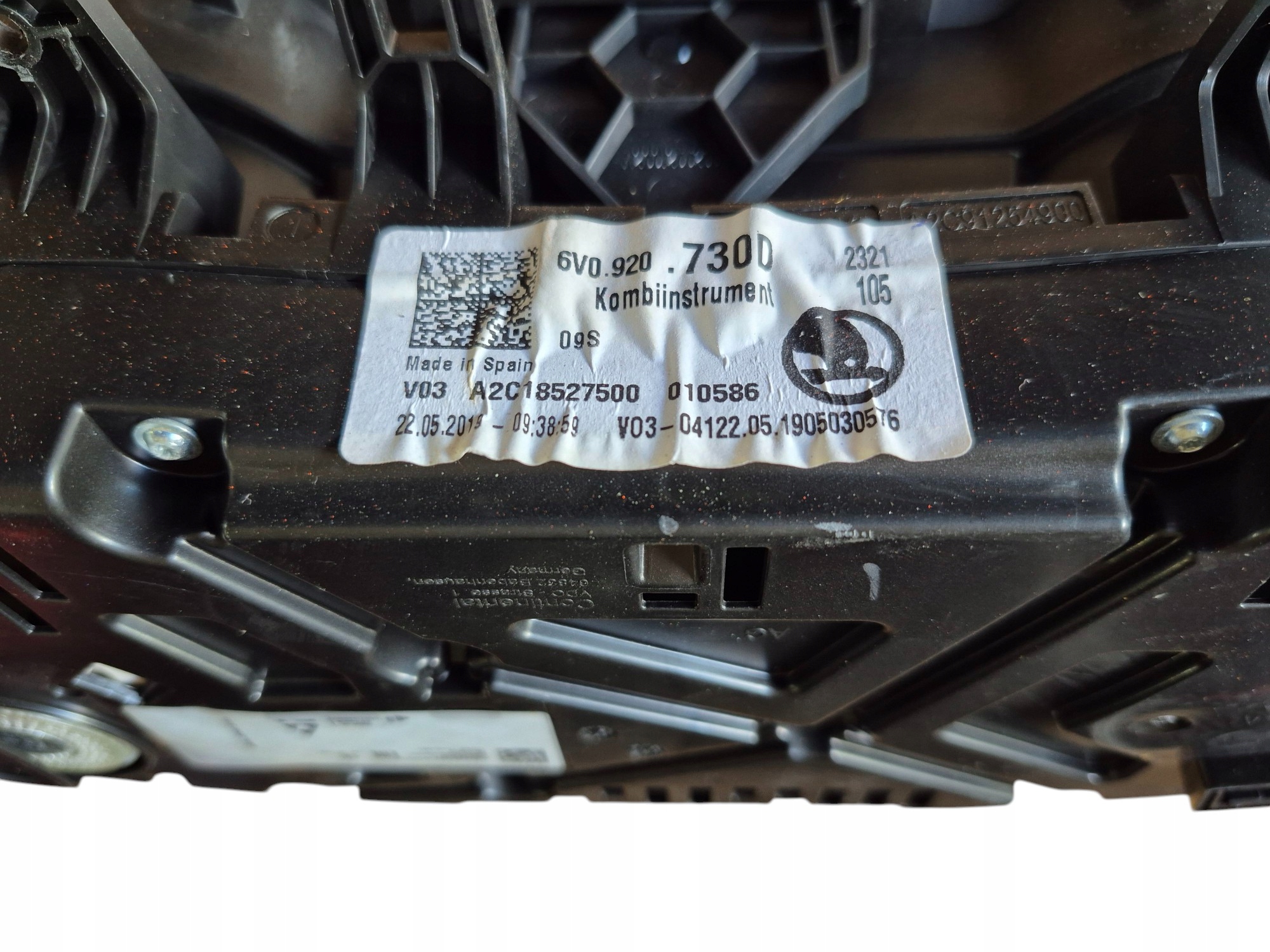 спидометр часы SKODA FABIA III 1.0 европа 6V0920730D