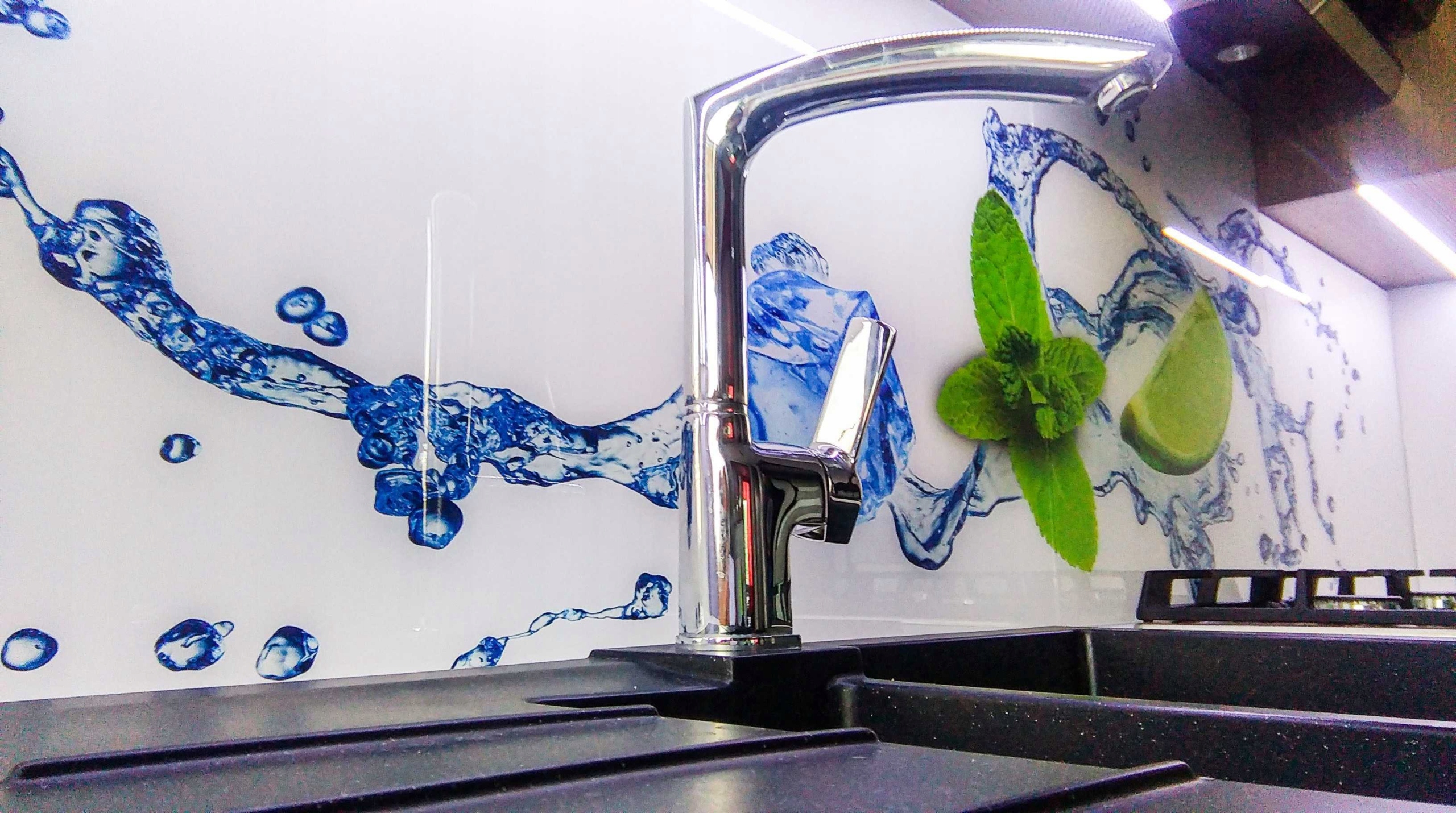 Panel szklany hartowany 90x70 Rozprysk wody + KLEJ Długość 70 cm