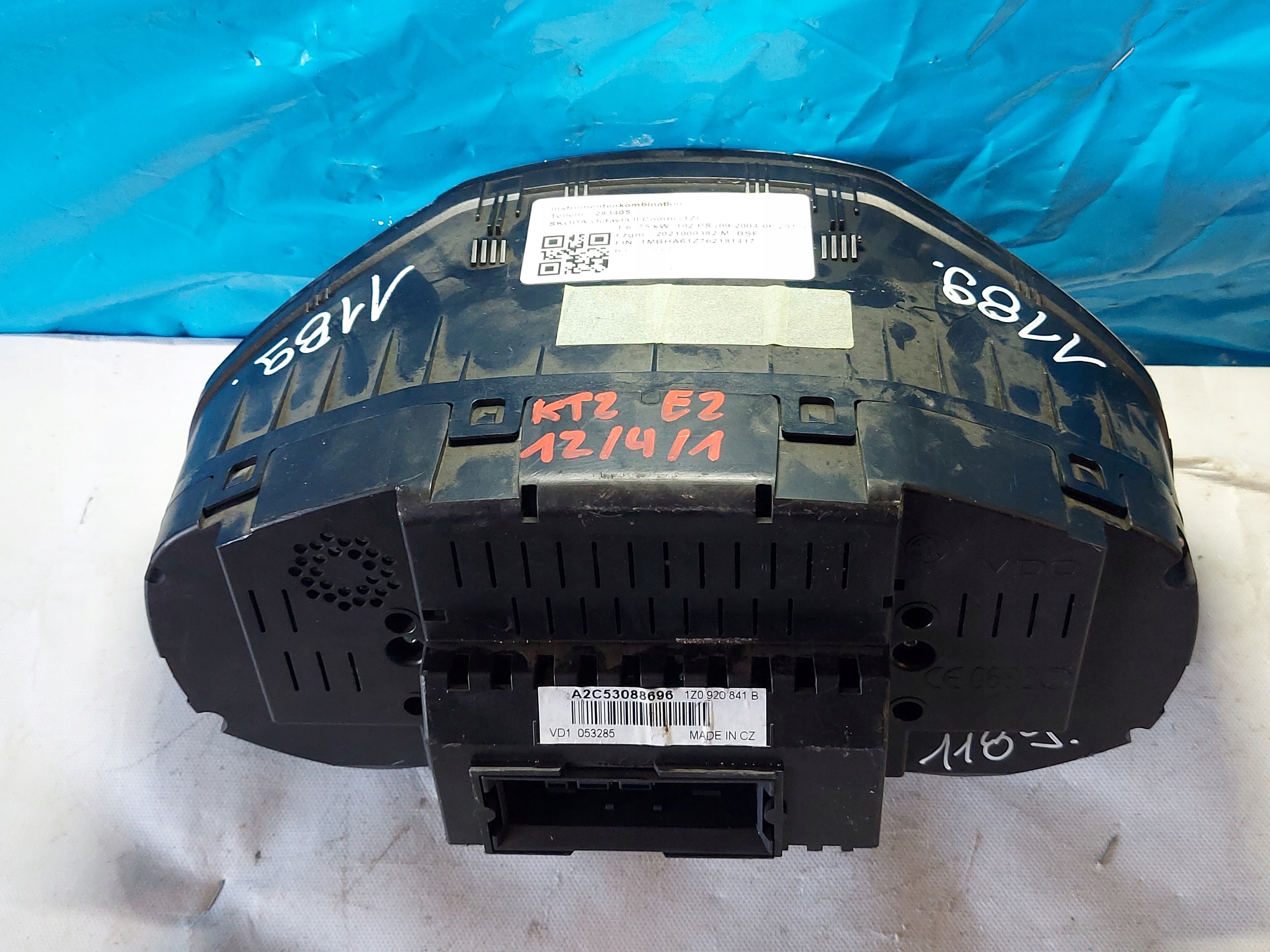 dials clock OCTAVIA II 1.6 B 1Z0920841B