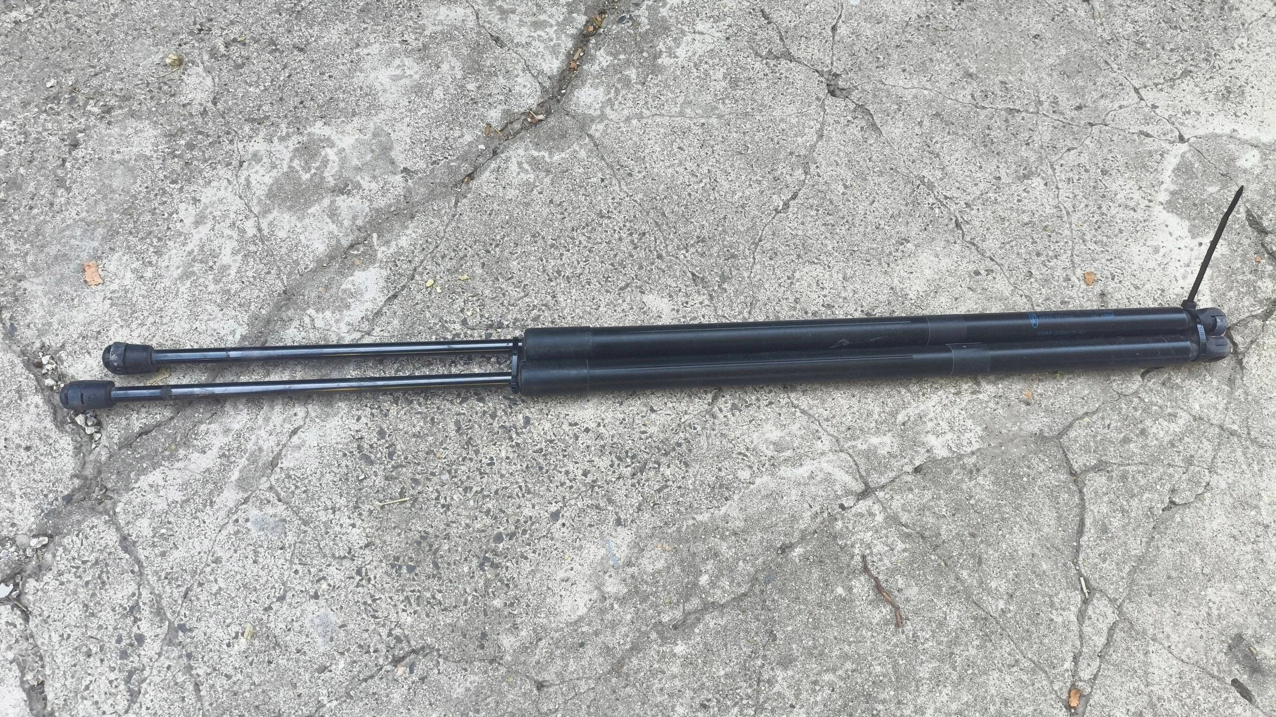 damper bonnet boot komplet Ford Kuga MK2 II 2014