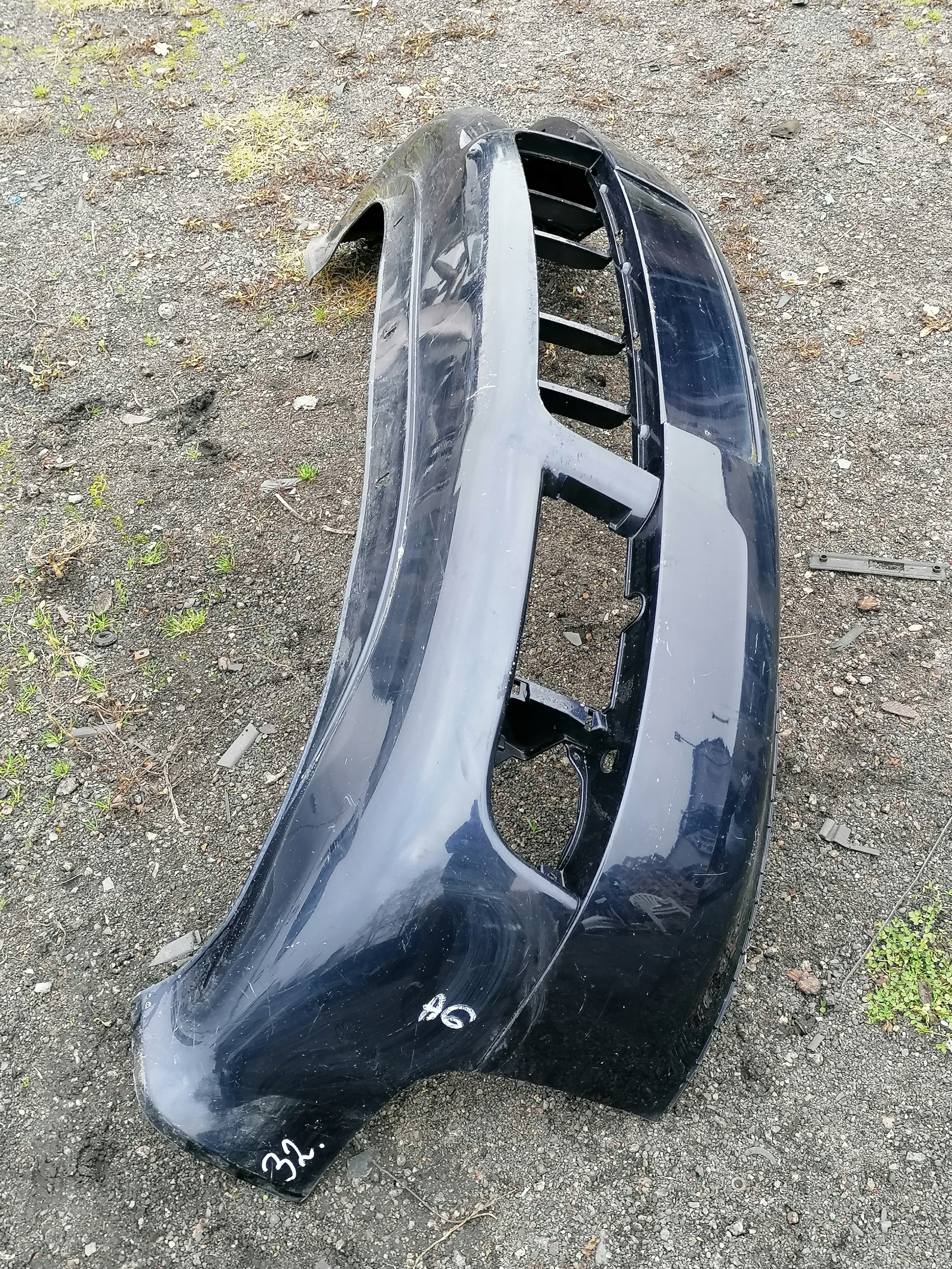 32 ZDERZAK PRZÓD PRZEDNI AUDI A6 C5 4B0807111 BL Strona zabudowy przód