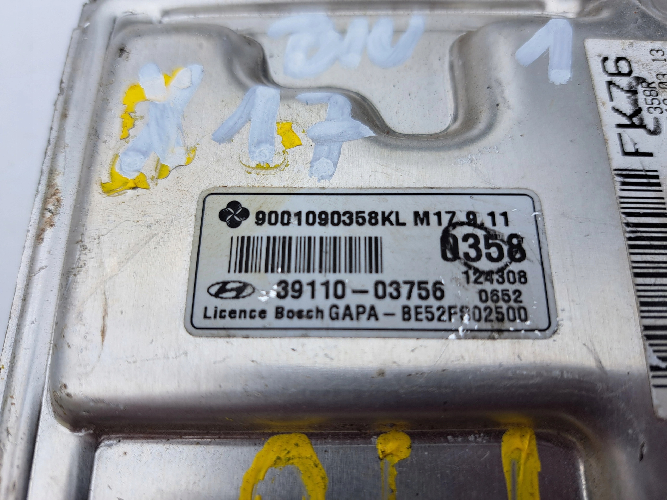 HYUNDAI I10 control unit computer of the engine ECU 39110-03756 BE52F802500