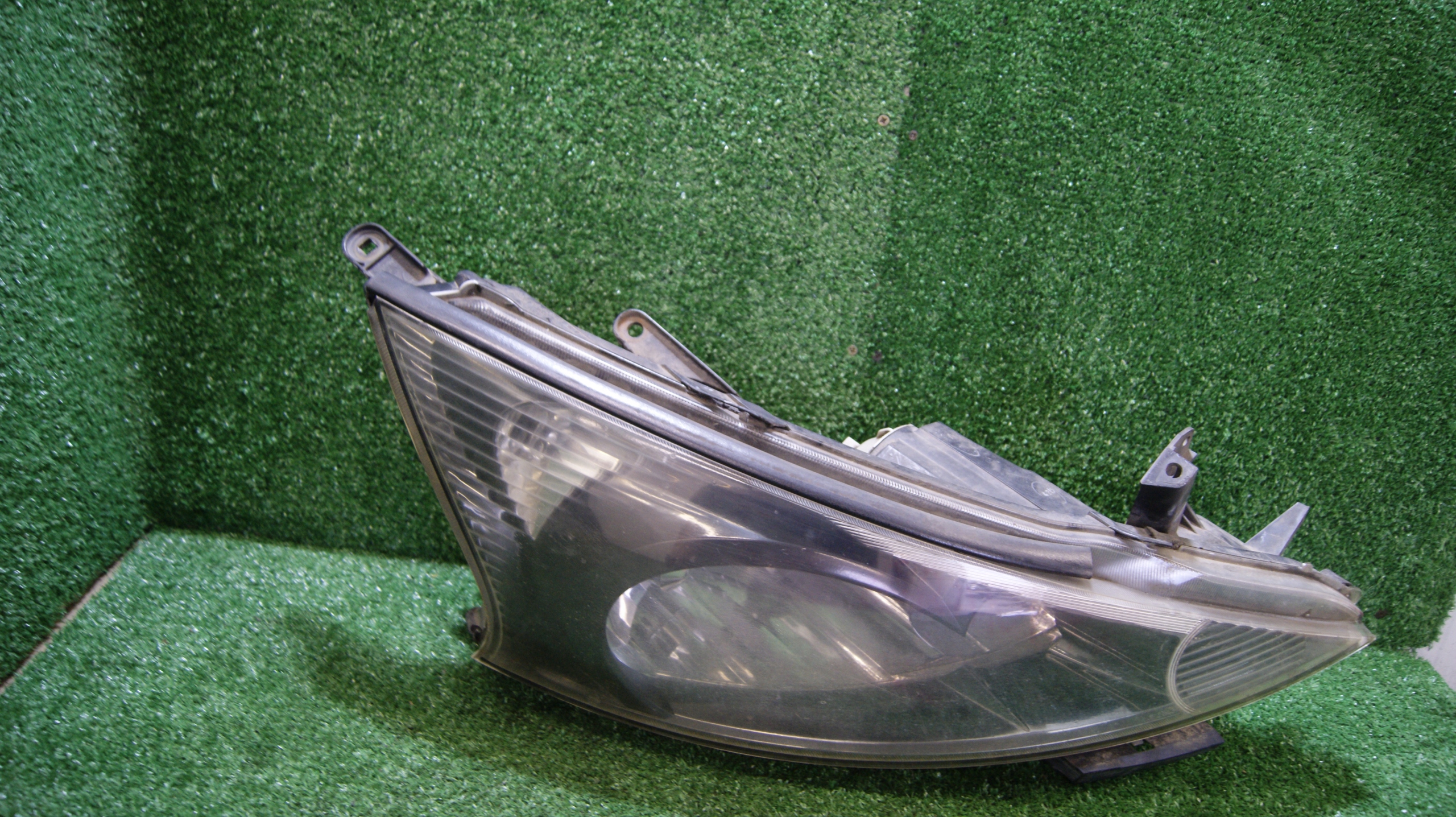 light right front MITSUBISHI GRANDIS 100-87647