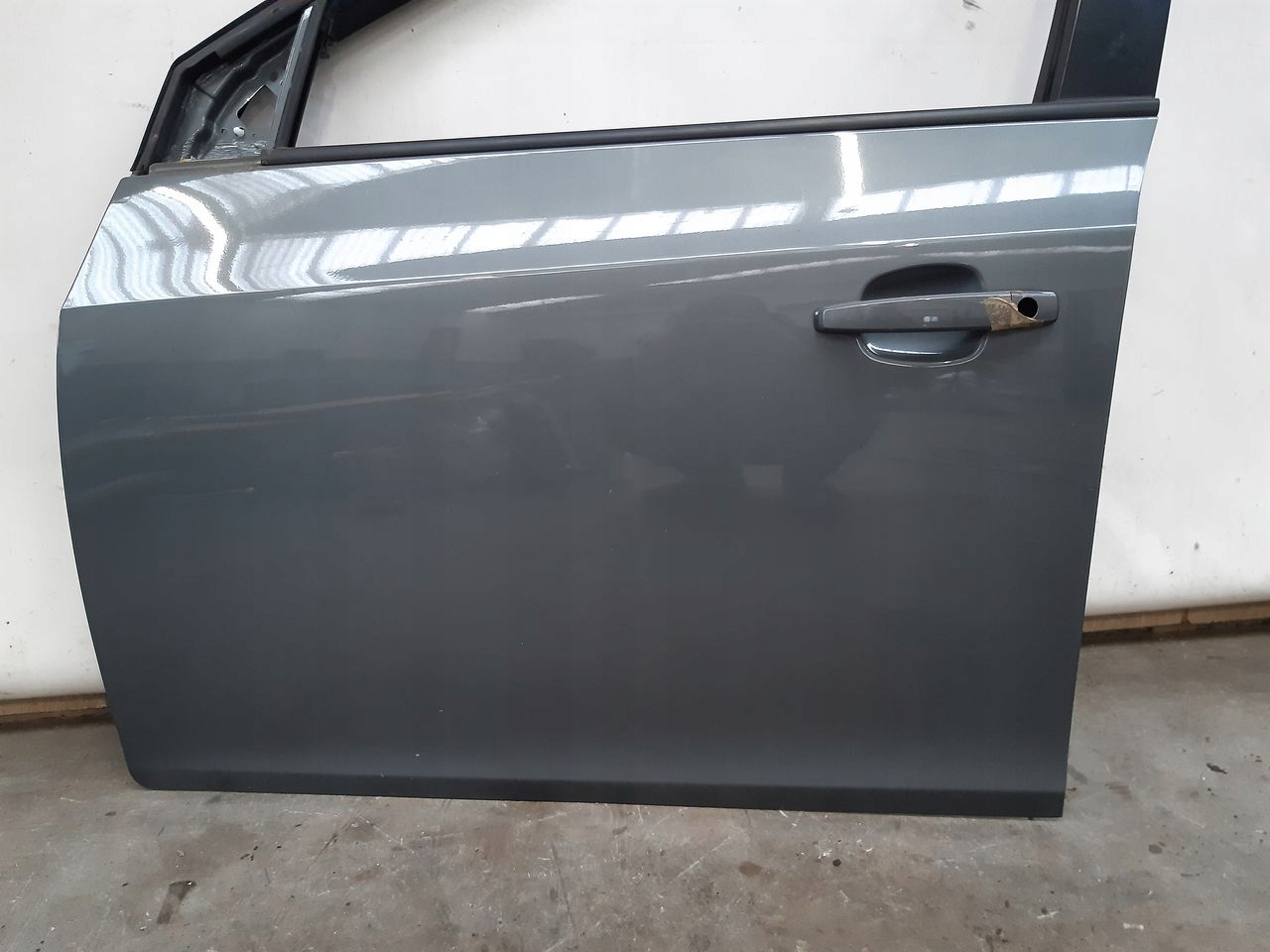 door front front left Chevrolet Cruze 1,6 16V GCV sedan