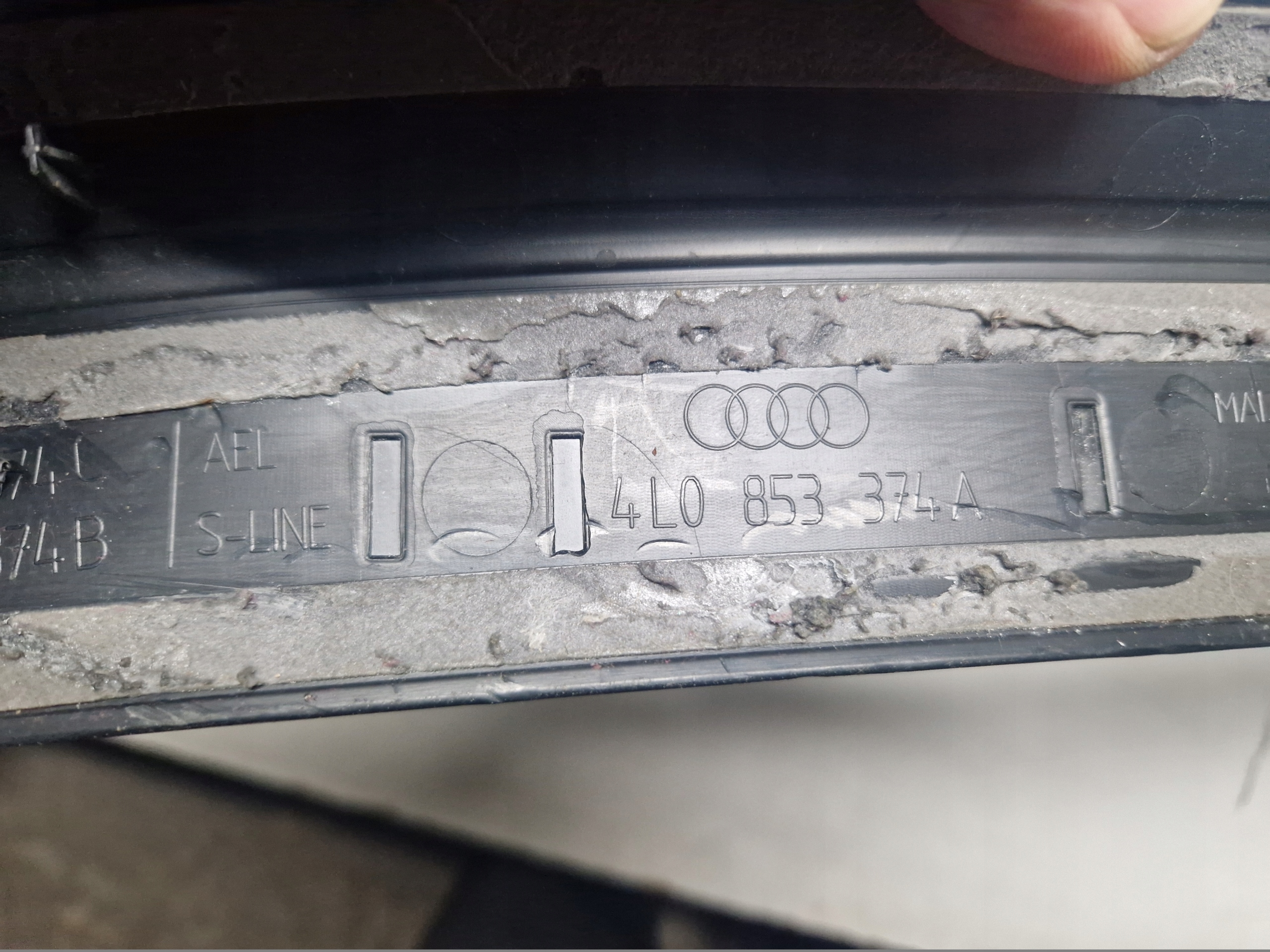 moulding threshold right front right front AUDI Q7 4L S-LINE 4L0853374A