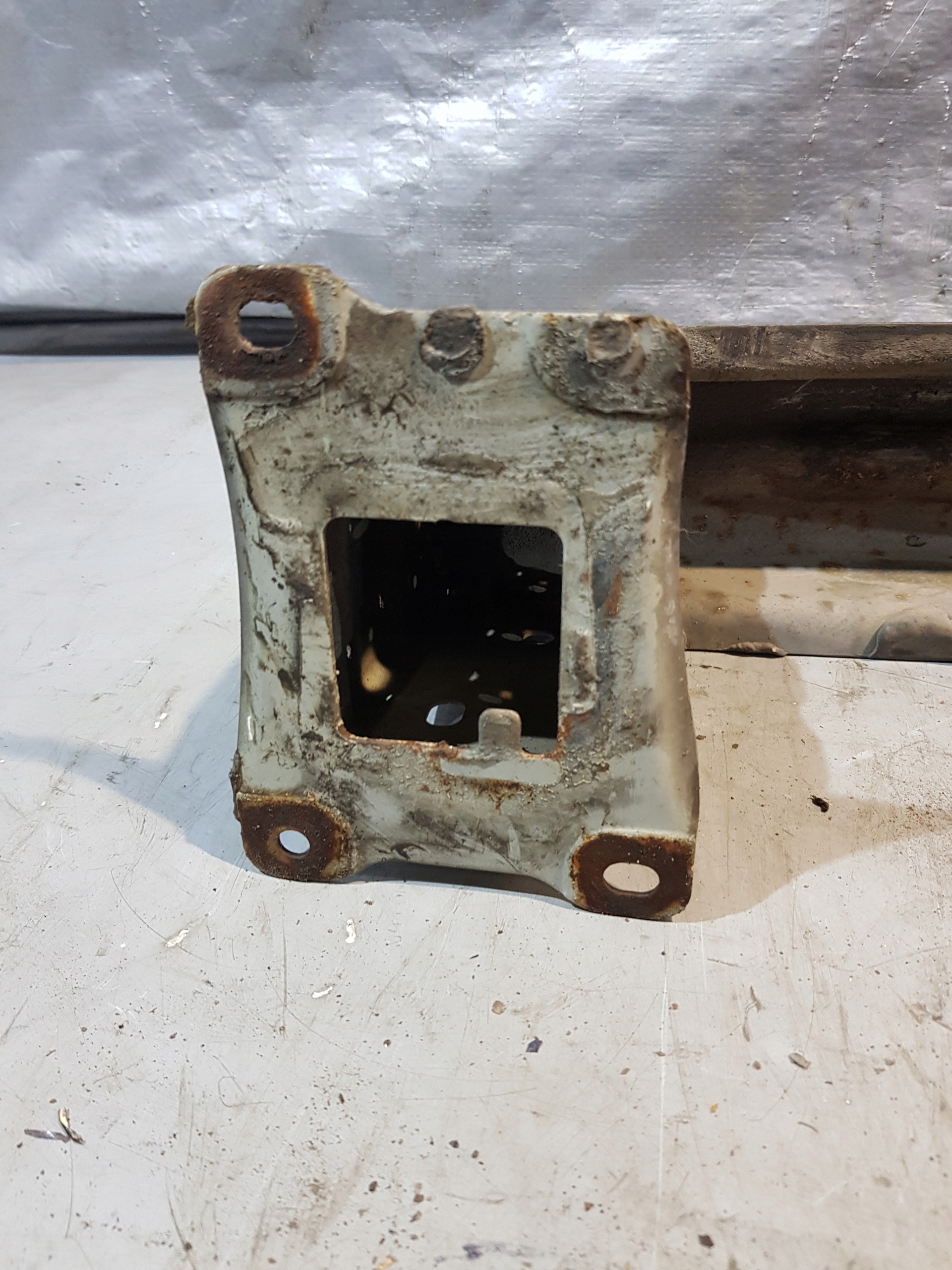 bumper support rear part SKODA OCTAVIA III