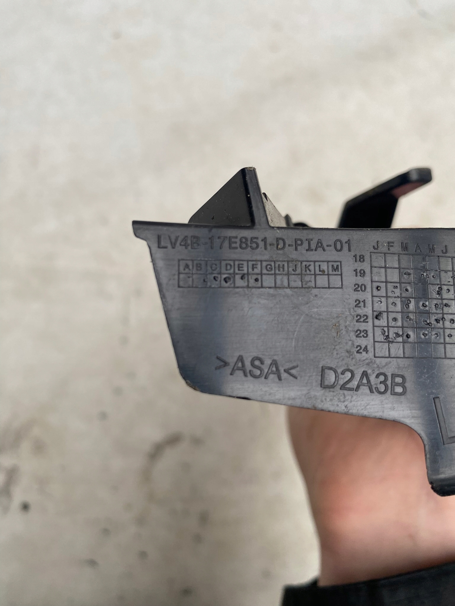 FORD KUGA III MK3 bumper bracket rear left rear part
