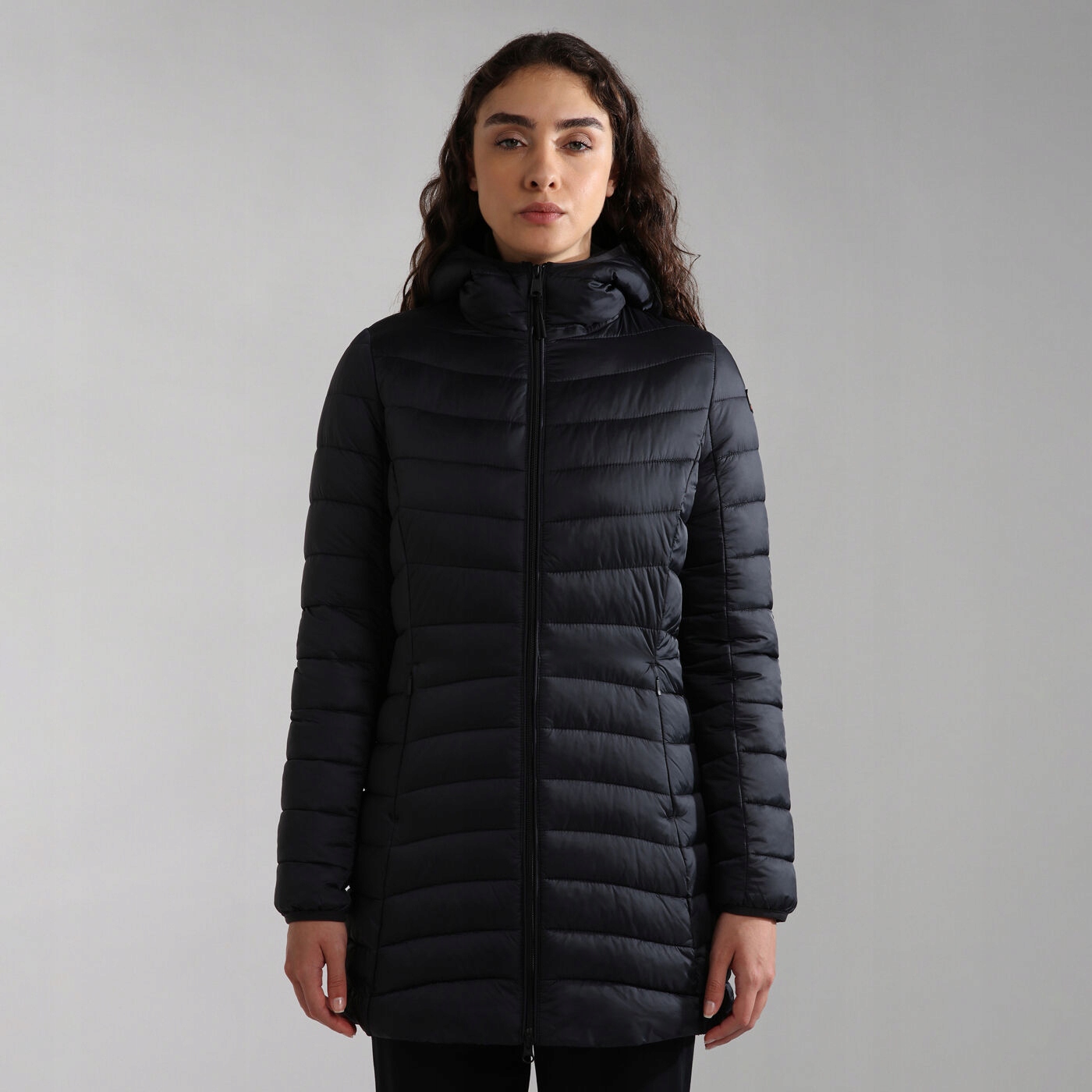 Dámská Zimní Bunda Napapijri S Kapucí Aerons NA-0A4GKO0411-XS