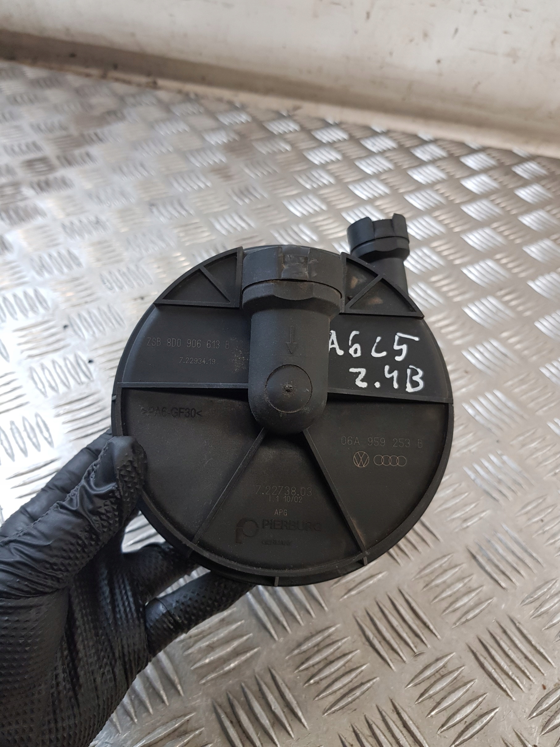 Pumpe luft WTORNEGO 06A959253B AUDI A6 C5 2.4