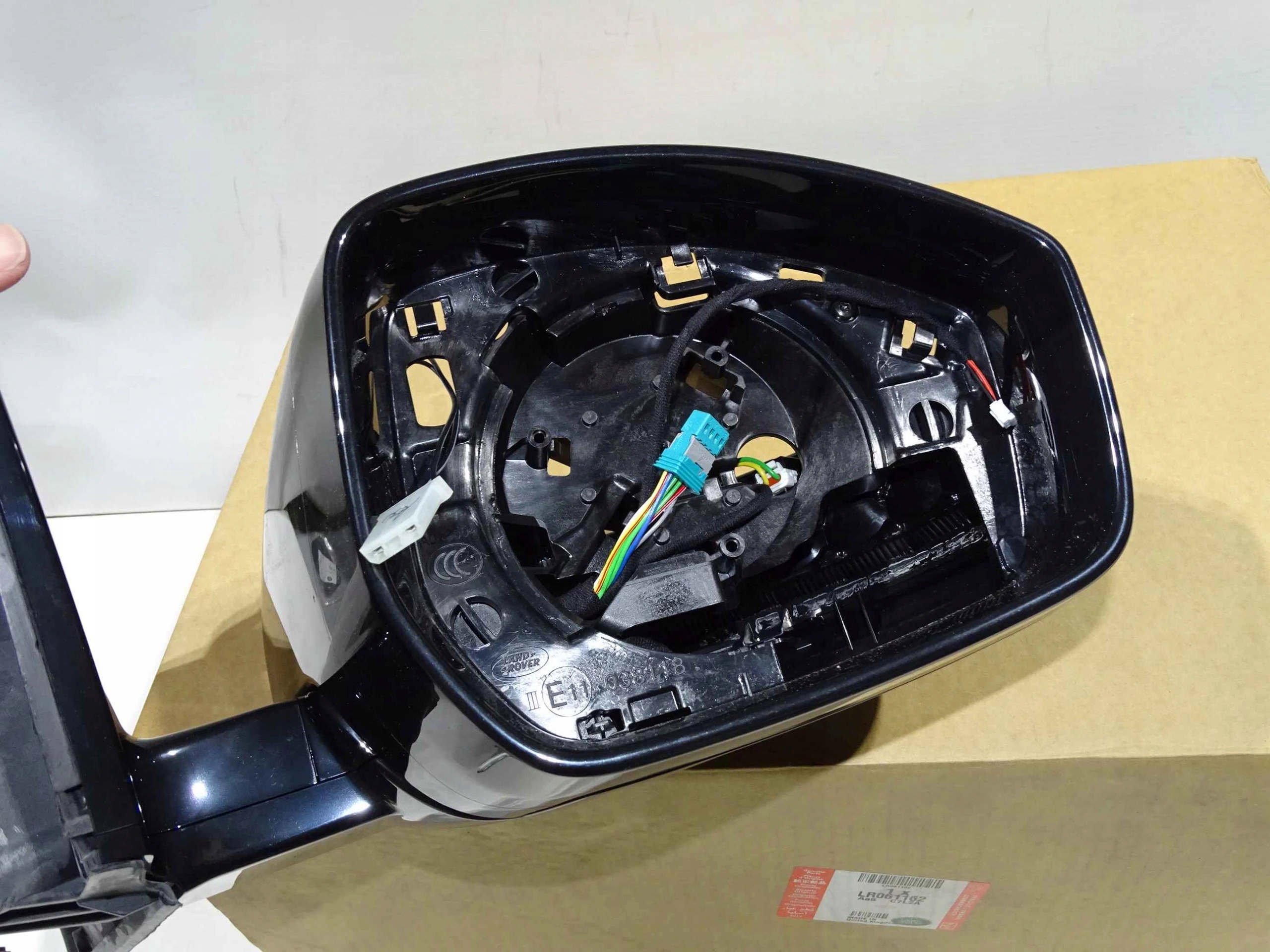 Stelaz lusterka prawego DISCOVERY SPORT 2015 19 Version European