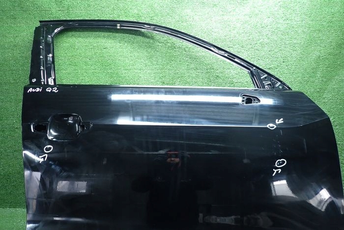 AUDI Q2 door right front front