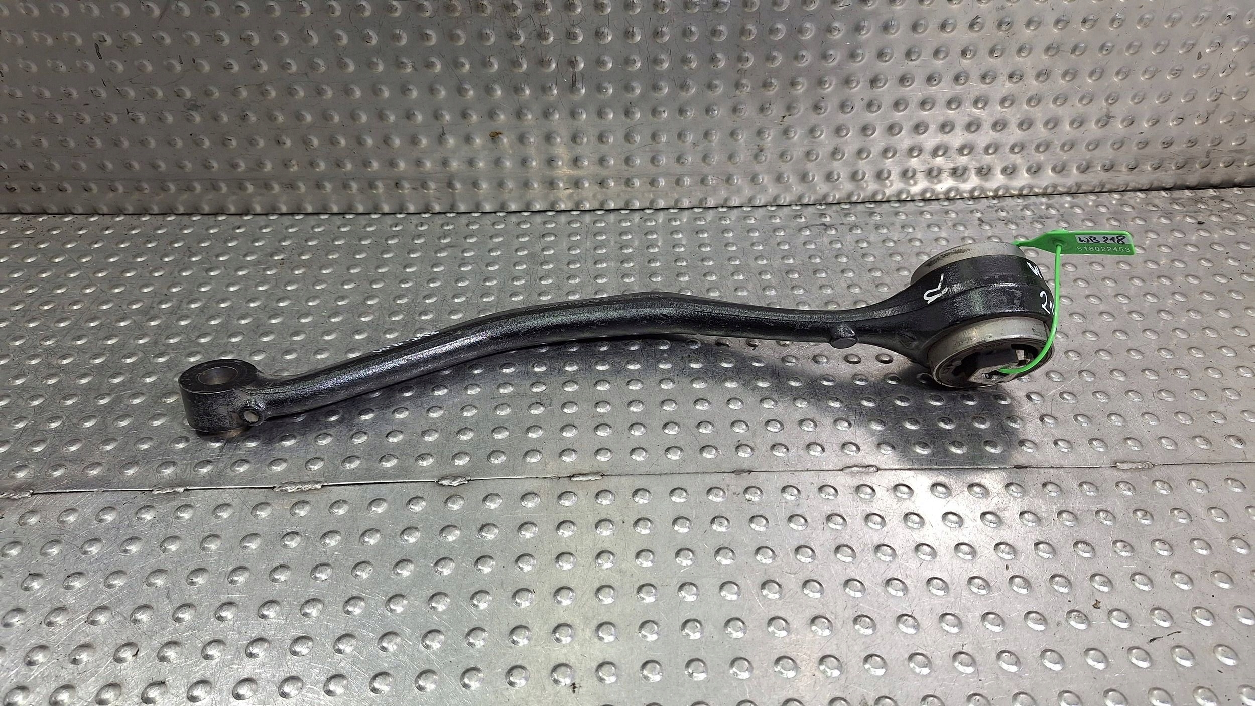 arm front right front upper 3412142 BMW X3 E83