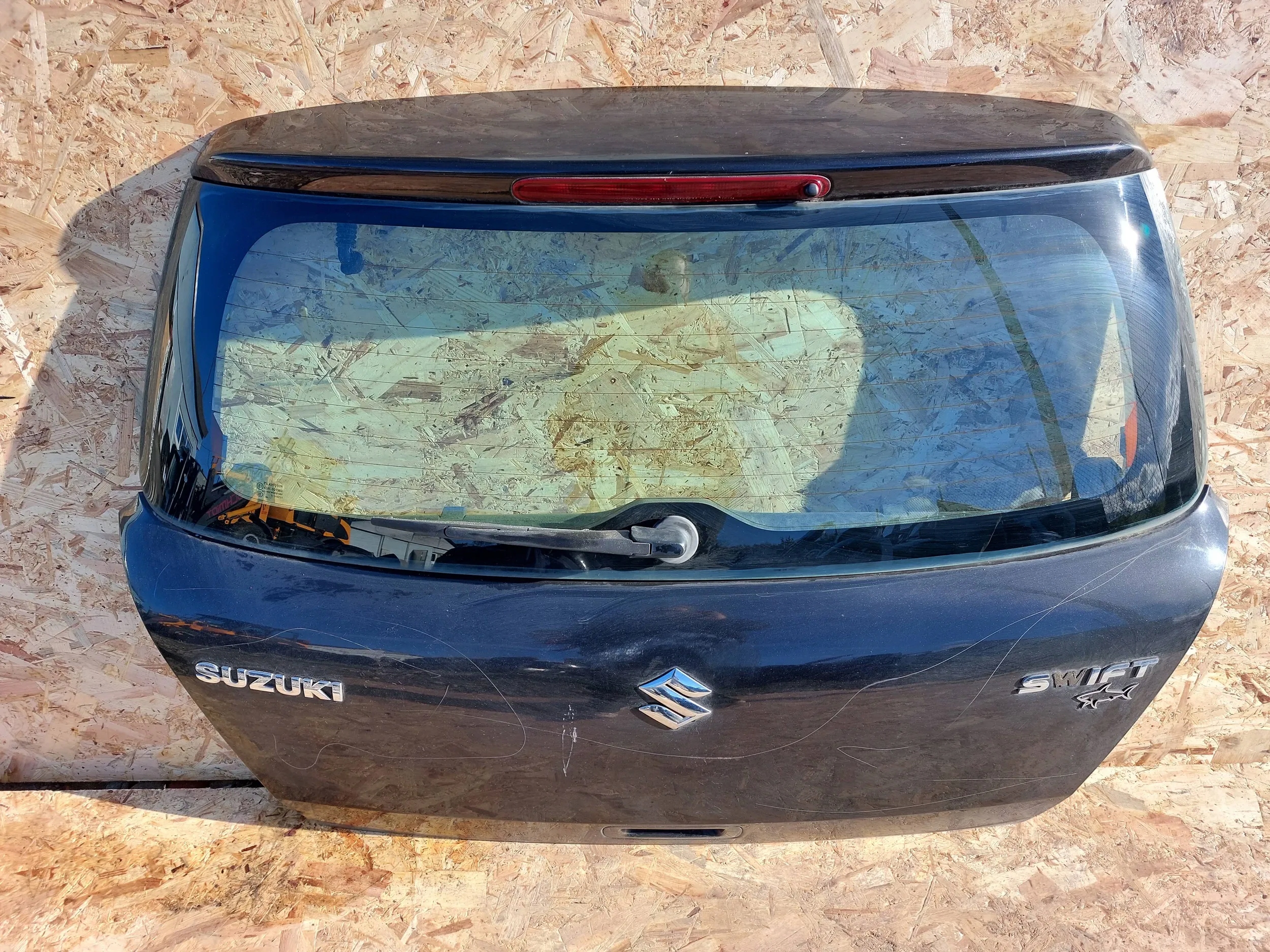 boot door Suzuki Swift MK6 04-10