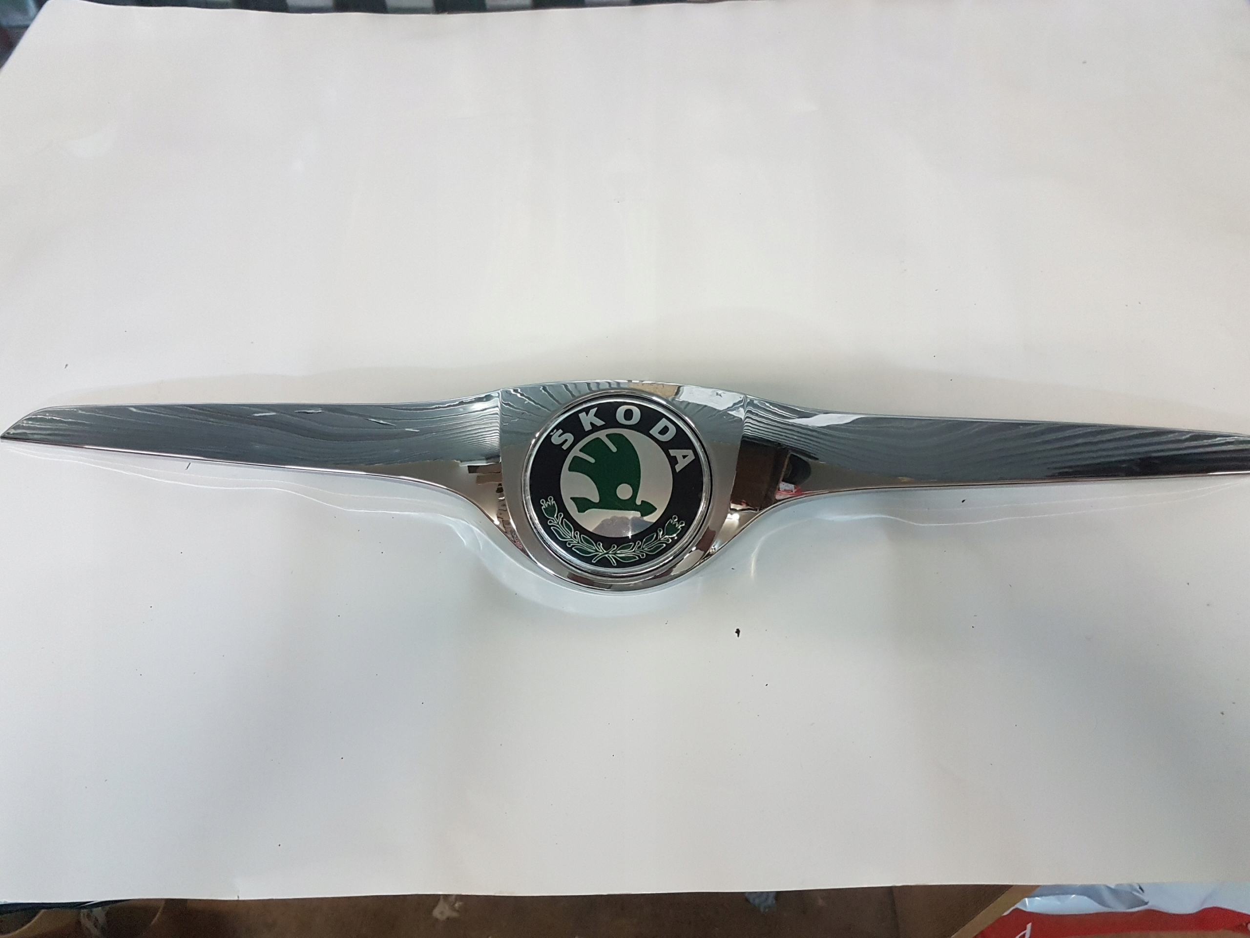 88530814602 - ХРОМИРОВАННАЯ ПЕРЕДНЯЯ РЕШЕТКА SKODA FABIA II ROOMSTER LIFT