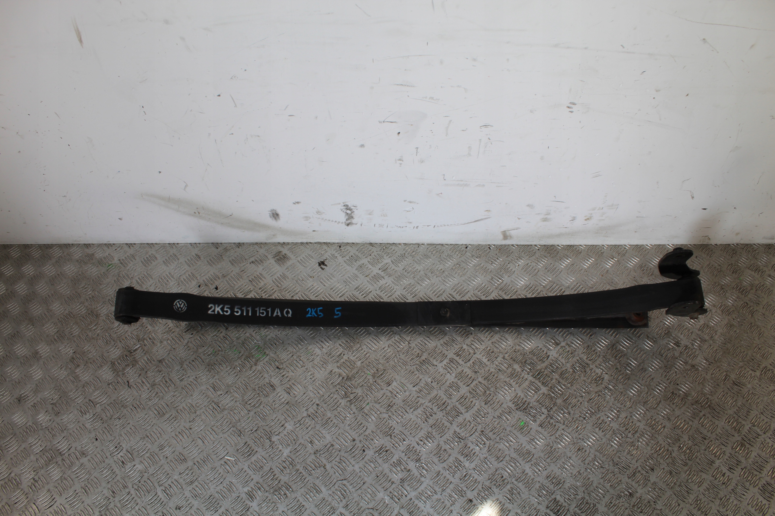 RESOR ACHSTRÄGERS HECK CADDY 2K0 2K5 2K5511151AQ