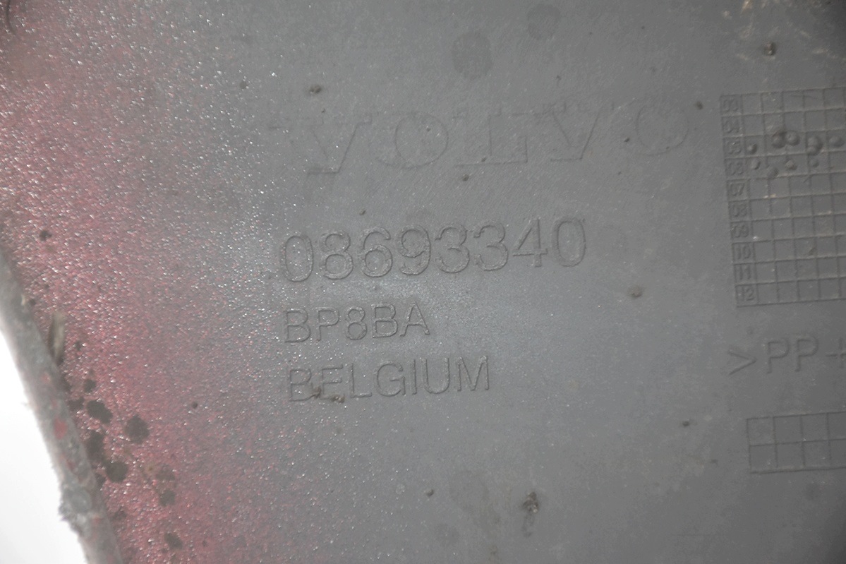 front bumper * front VOLVO V70 II LIFT washers 454-46