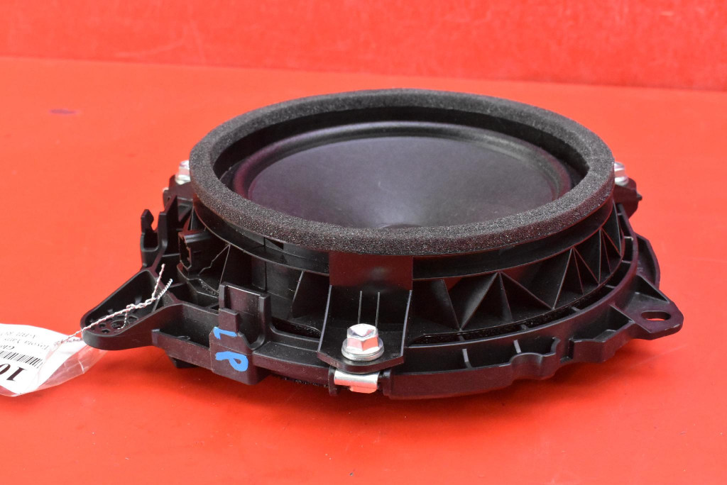 speaker left front 86160-30E00 TOYOTA YARIS 4 IV GR 20-21